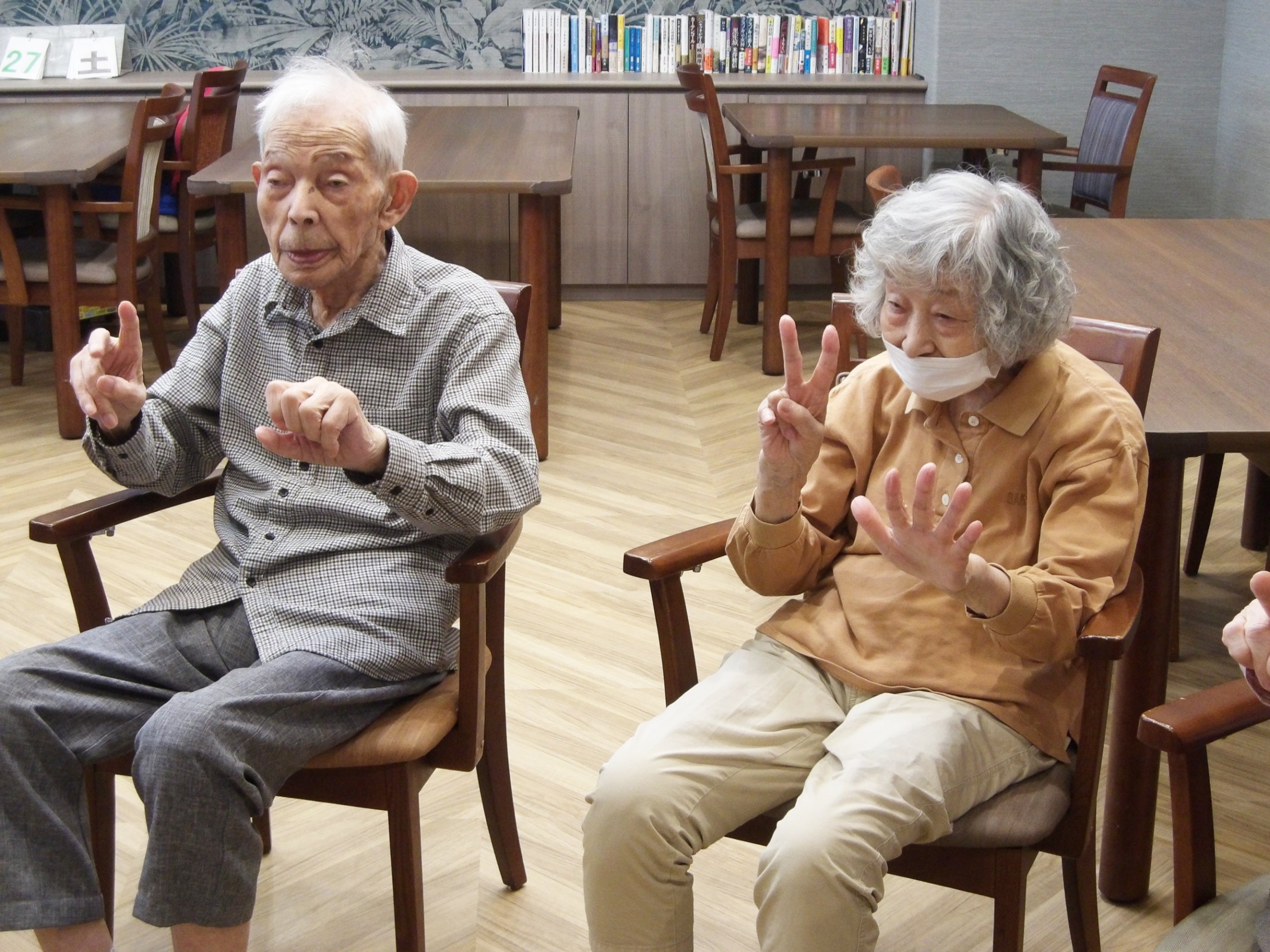 体操の時間-3　ニチイホーム野方