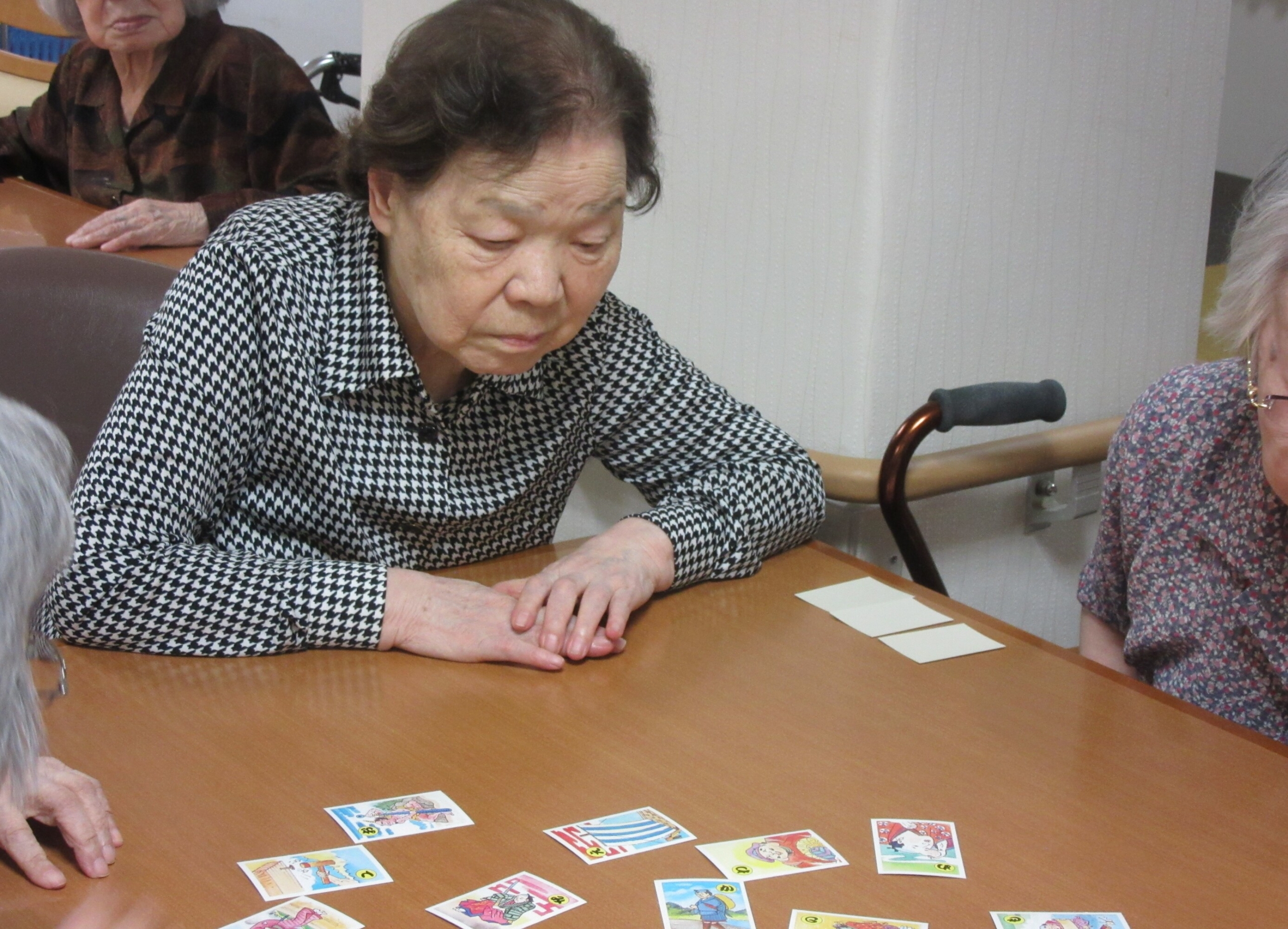 かるた取り-3　ニチイホーム杉並堀ノ内