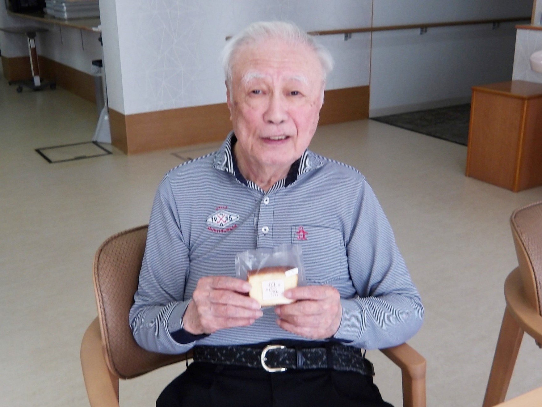 パン販売-1　ニチイホーム東府中