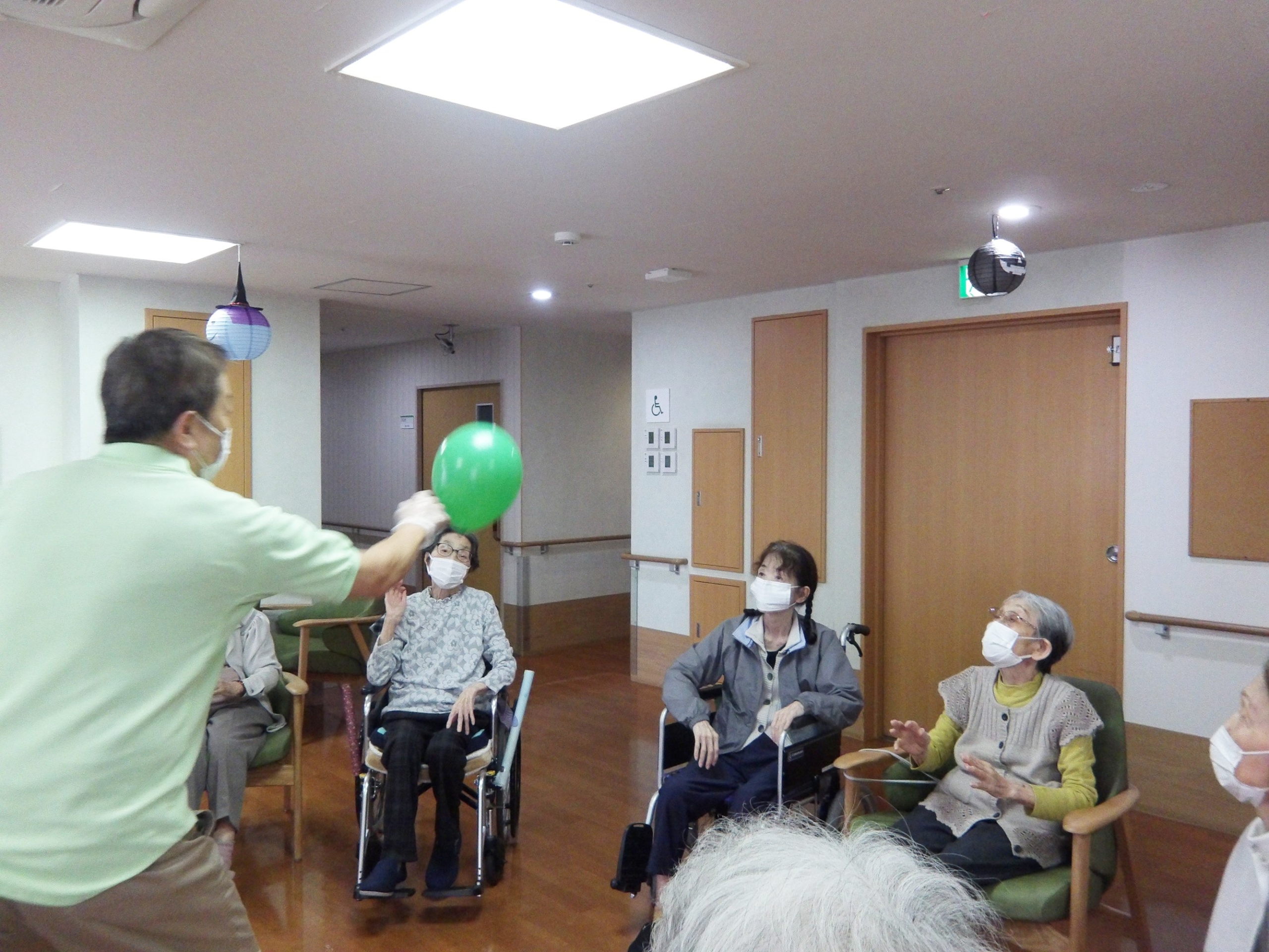 風船バレー-3 ニチイホーム東府中