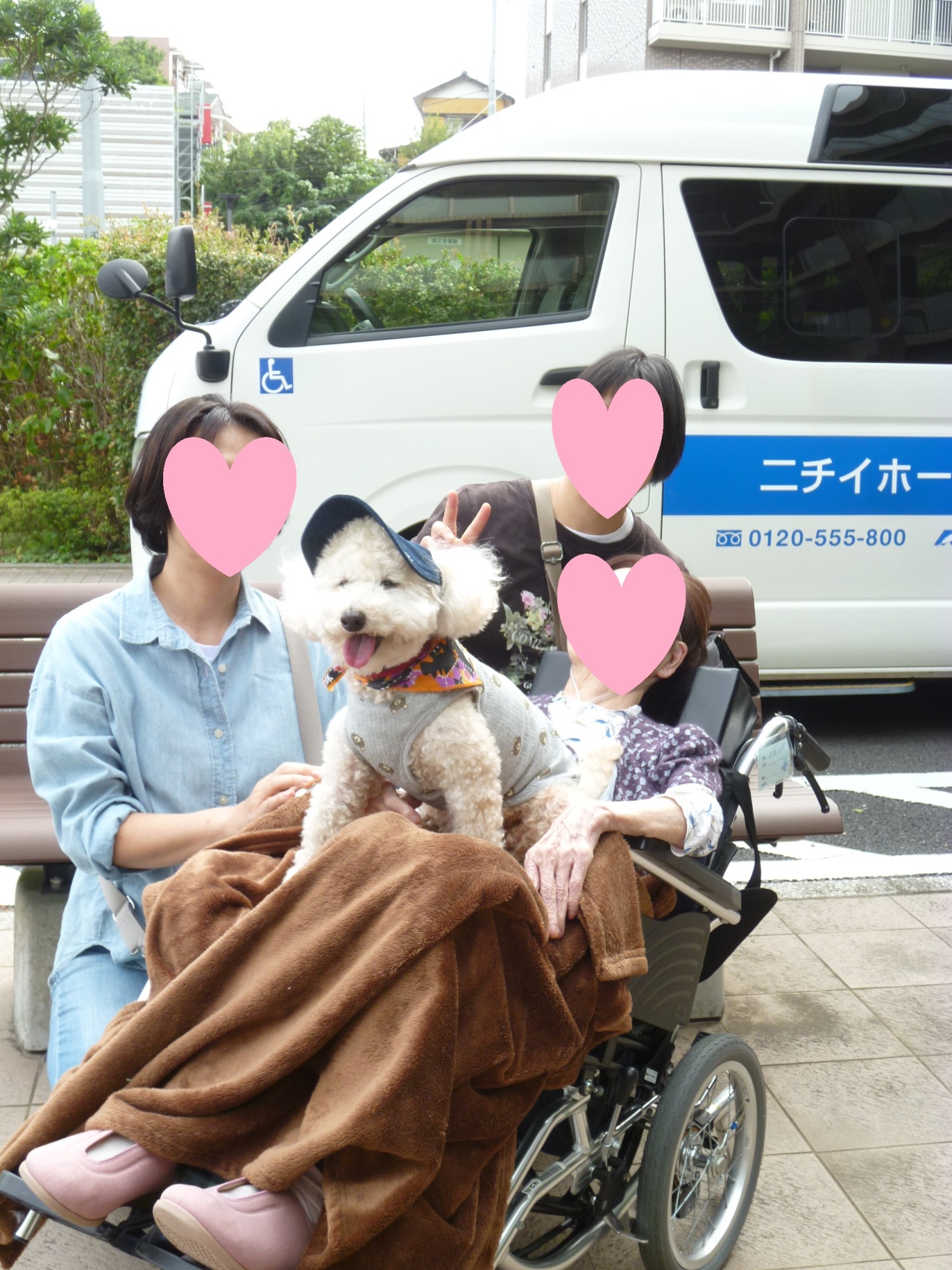 ご家族様の愛犬と外気浴-1 ニチイホーム東船橋