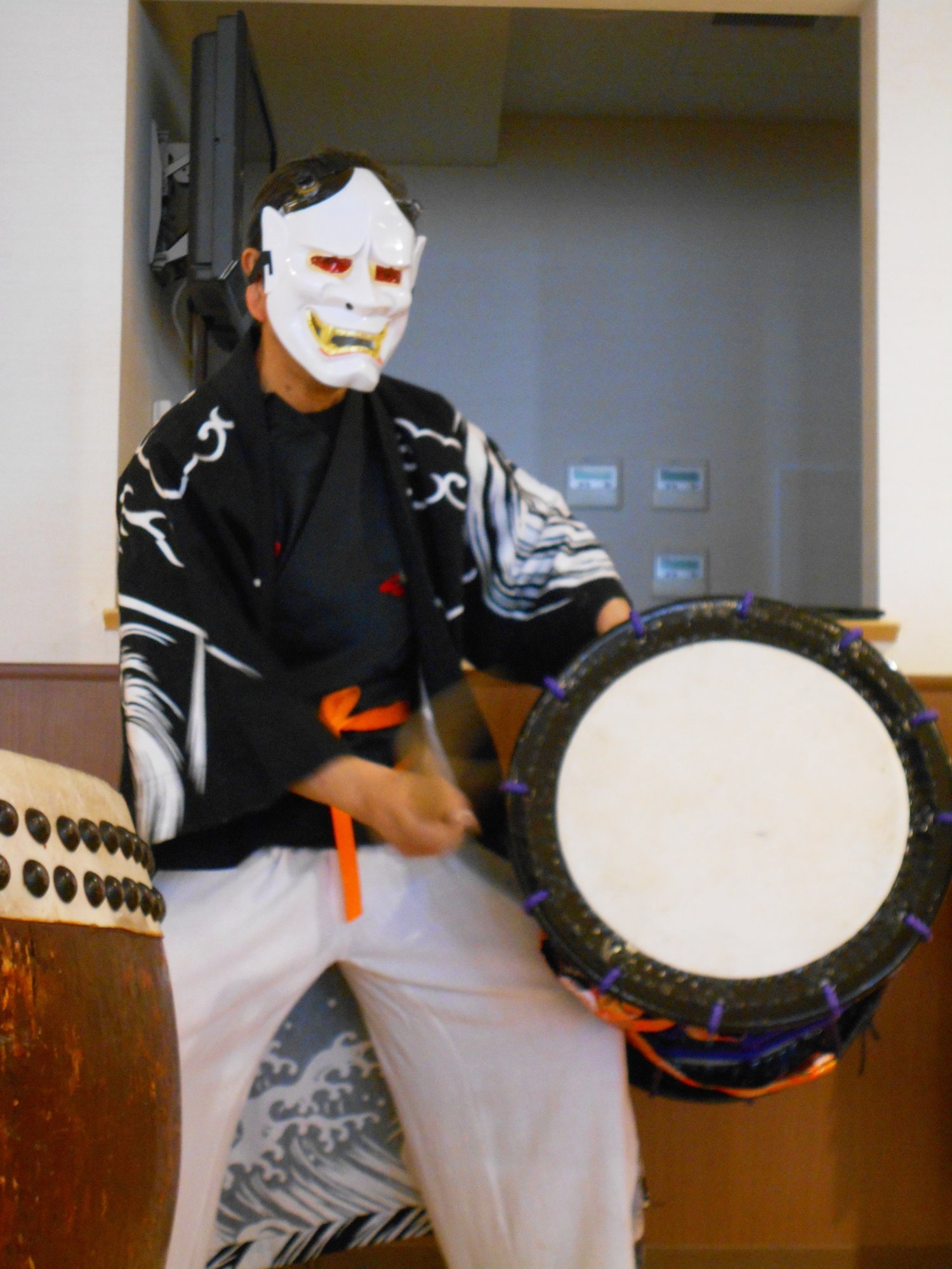 迫力の太鼓-3 ニチイホーム東浦和