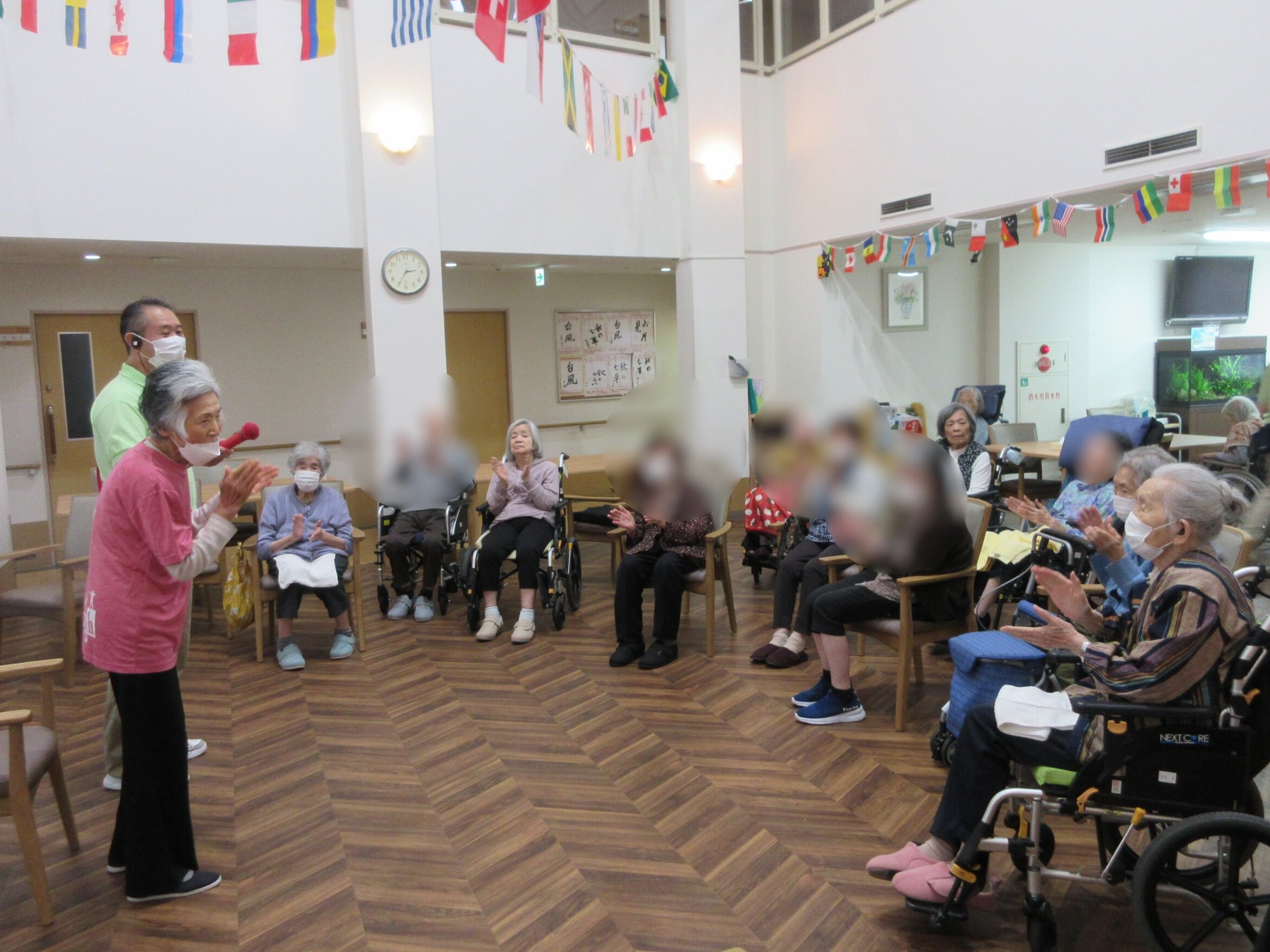 笑いヨガ-1 ニチイホーム国立