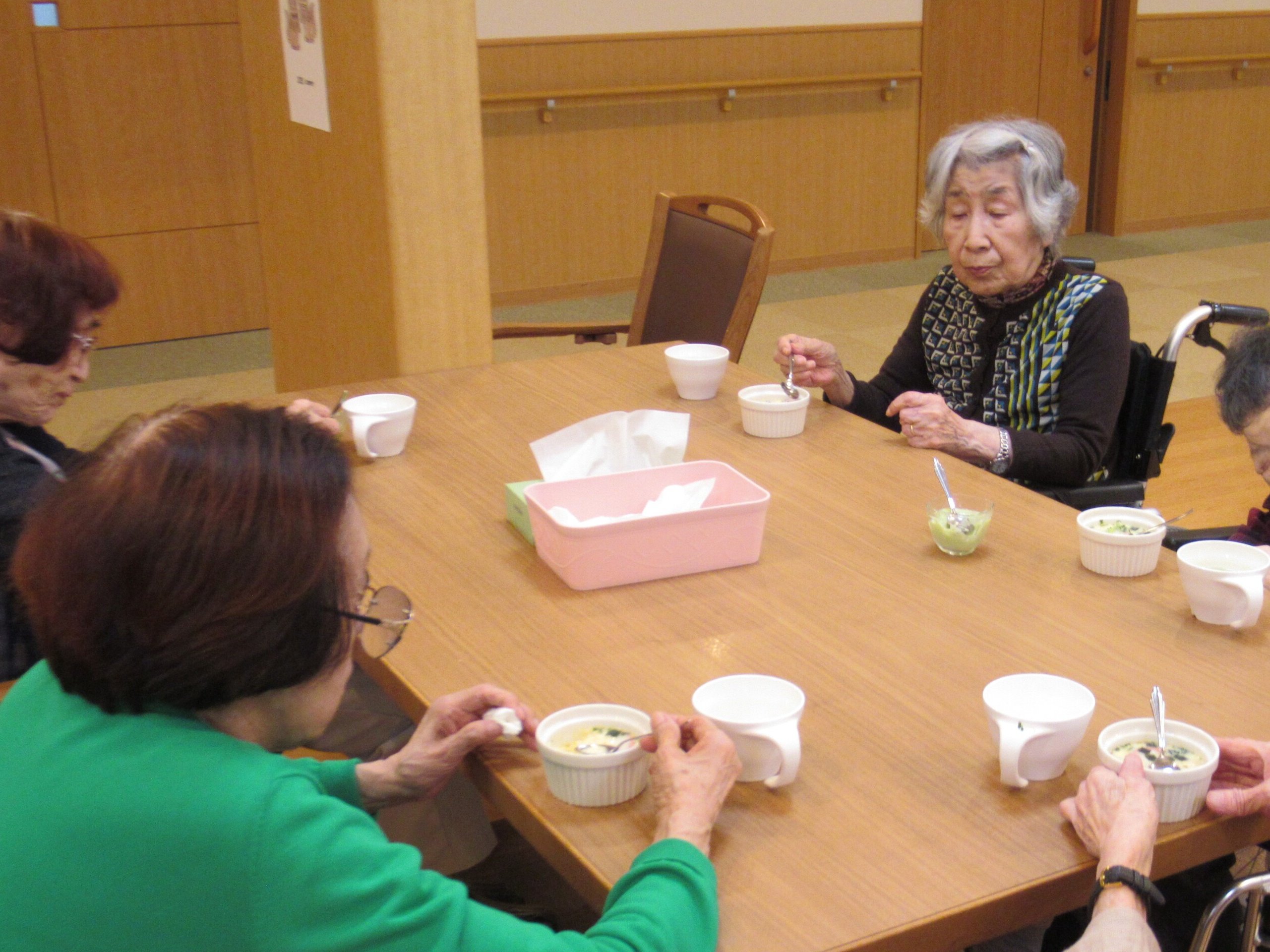 めじろ食堂（茶碗蒸し）-3　ニチイホーム目白