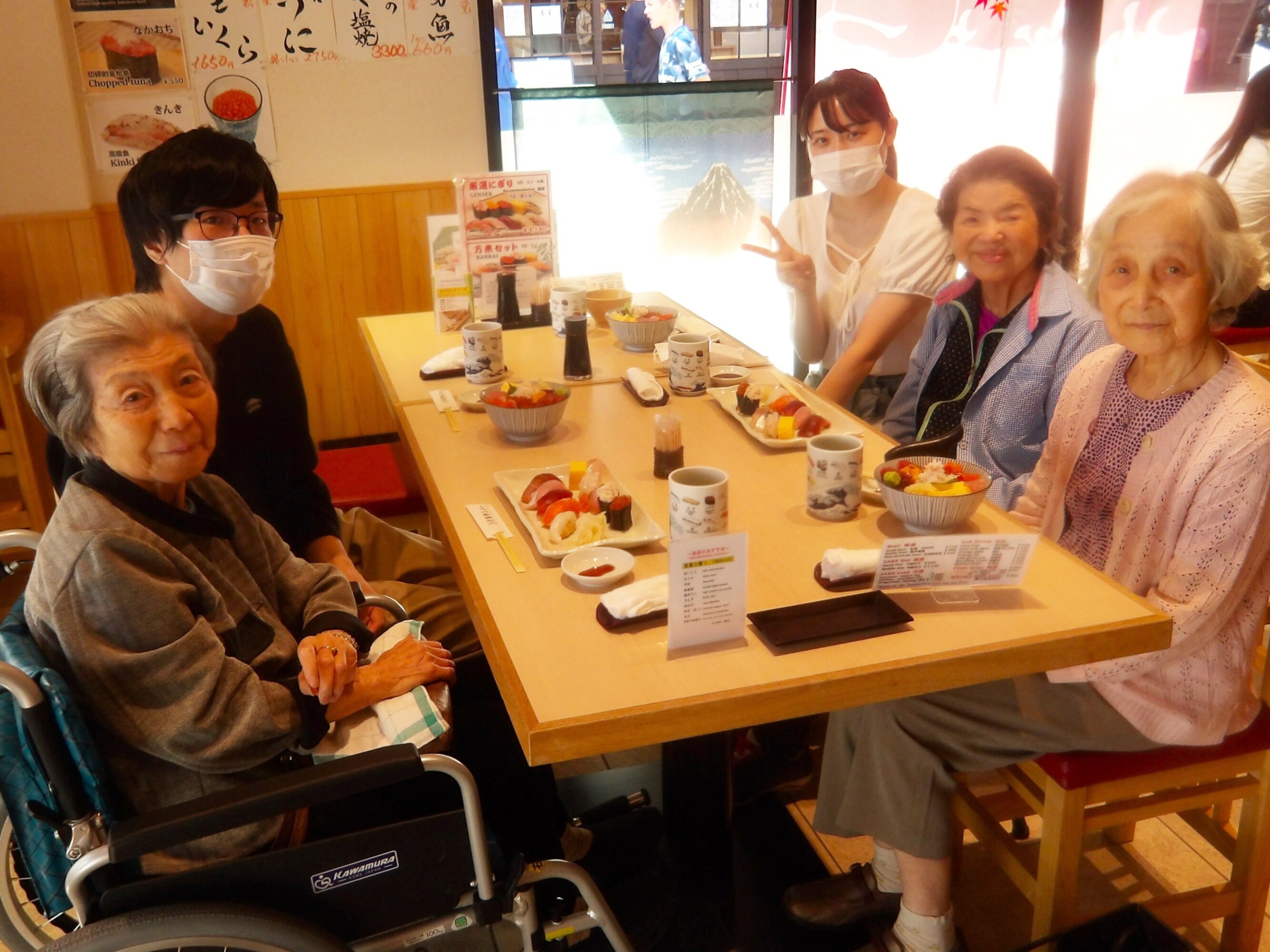 10月生まれのお客様と豊洲市場へお出掛け-2 ニチイホーム南大井