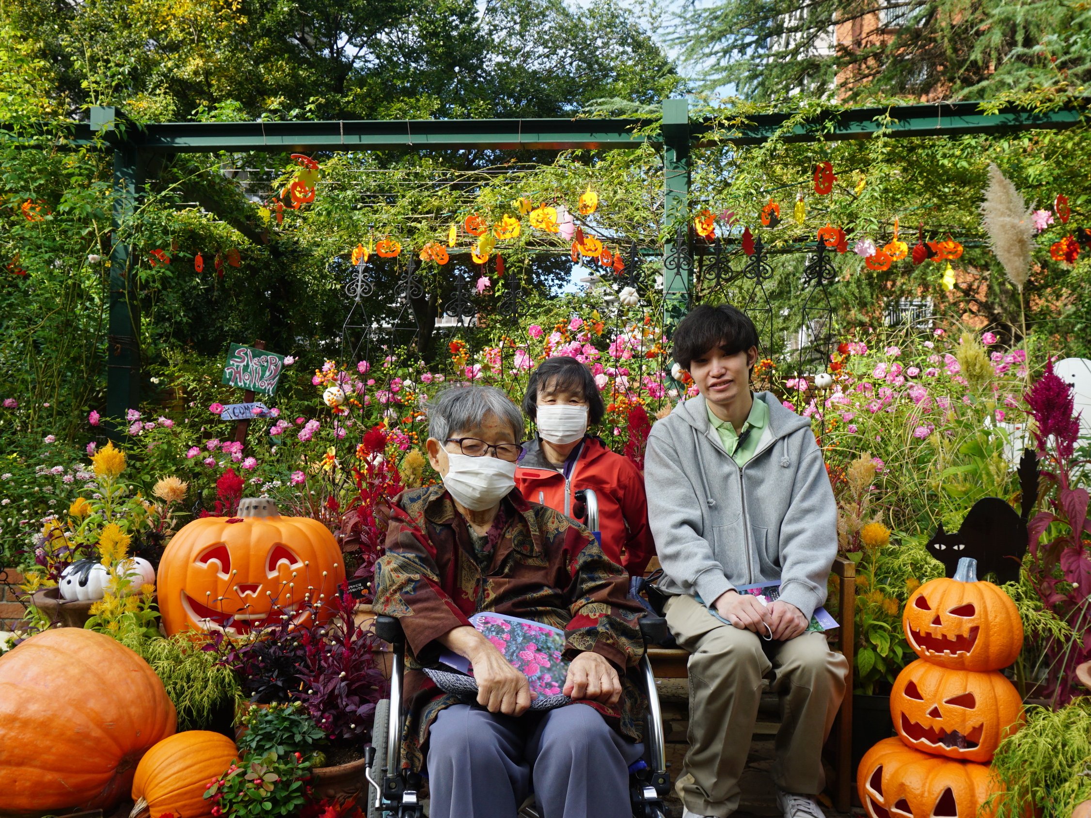 ローズガーデンへ外出-2 ニチイホーム練馬高野台