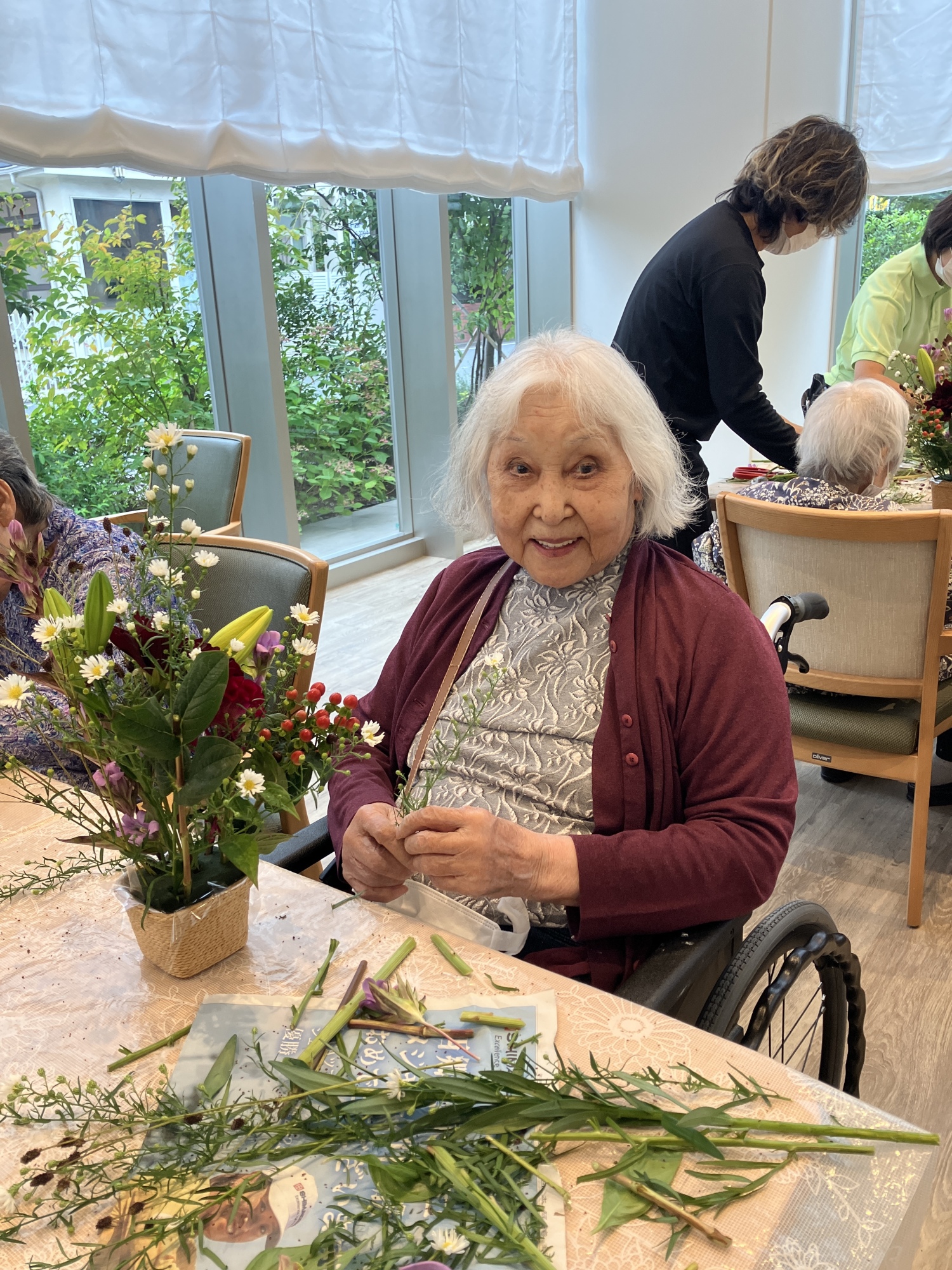 10月フラワーアレンジメント-4 ニチイホーム杉並松庵