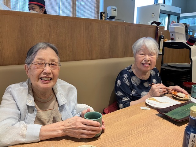 秋の外出のご様子-5 ニチイホーム都立家政