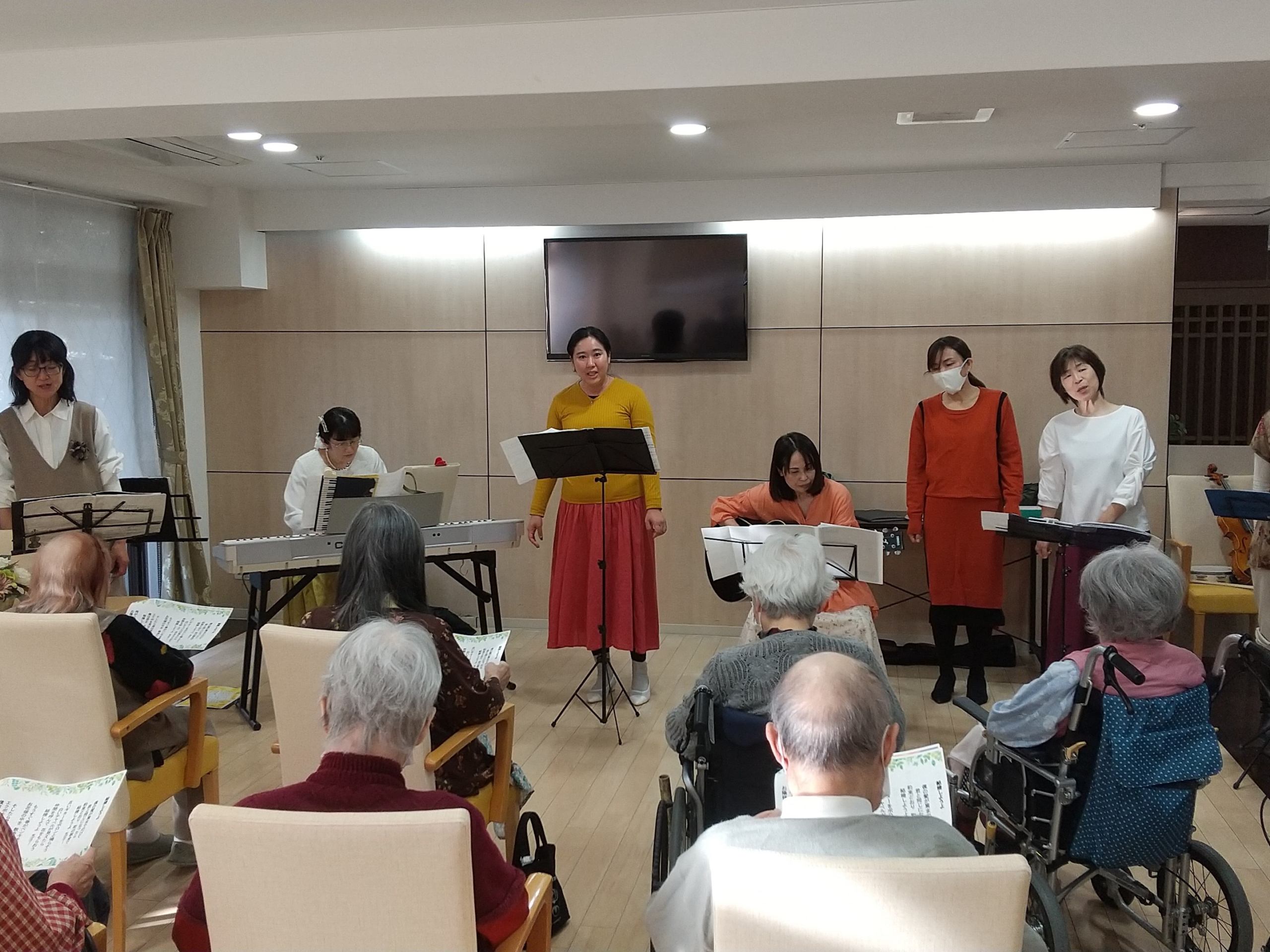 ニチイメゾン鉢塚20251103音楽会1