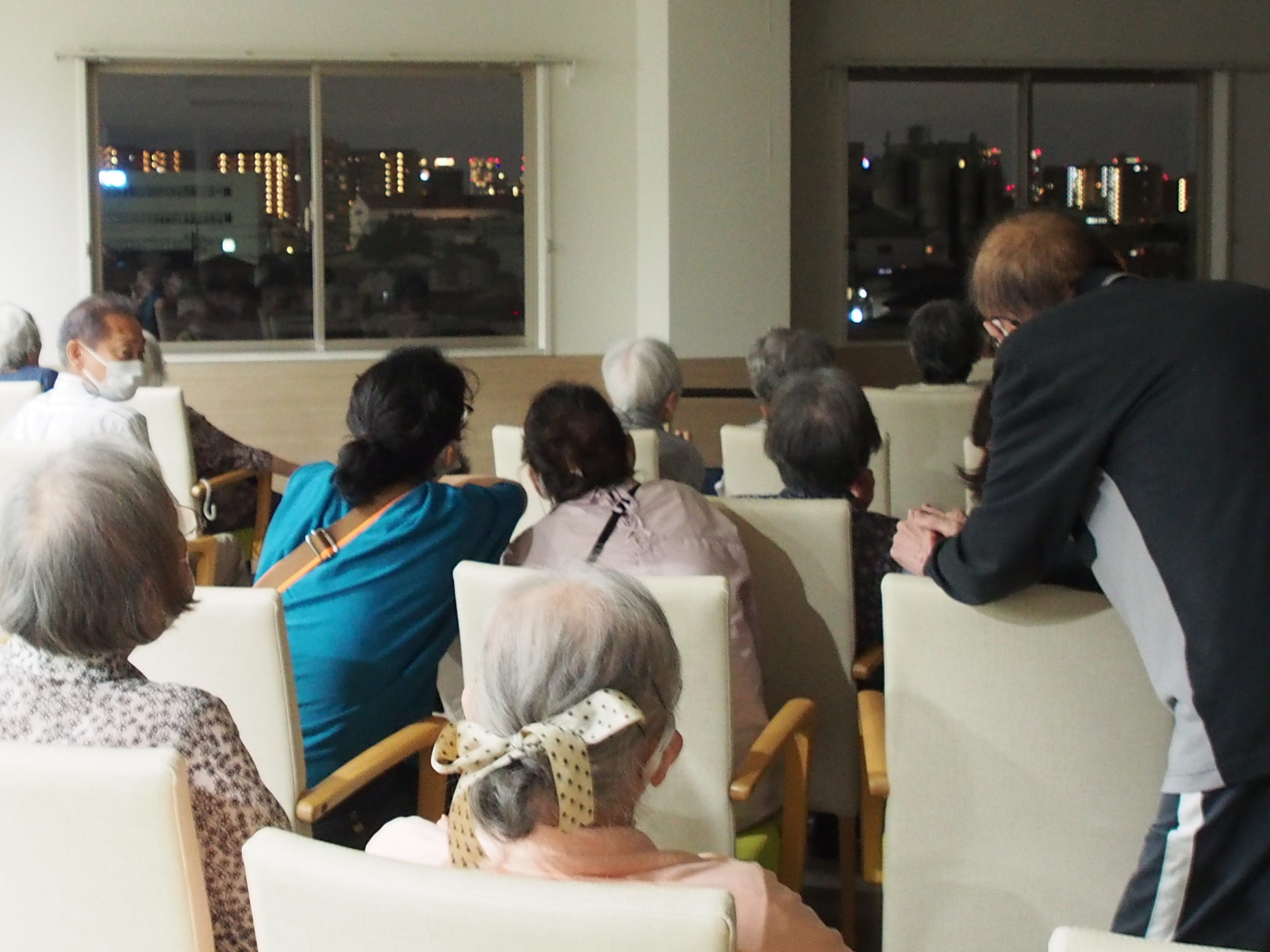 ニチイメゾン三和町20251018花火鑑賞2