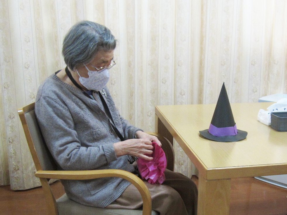 ハロウィン飾り作り♪-3 ニチイホーム青葉台