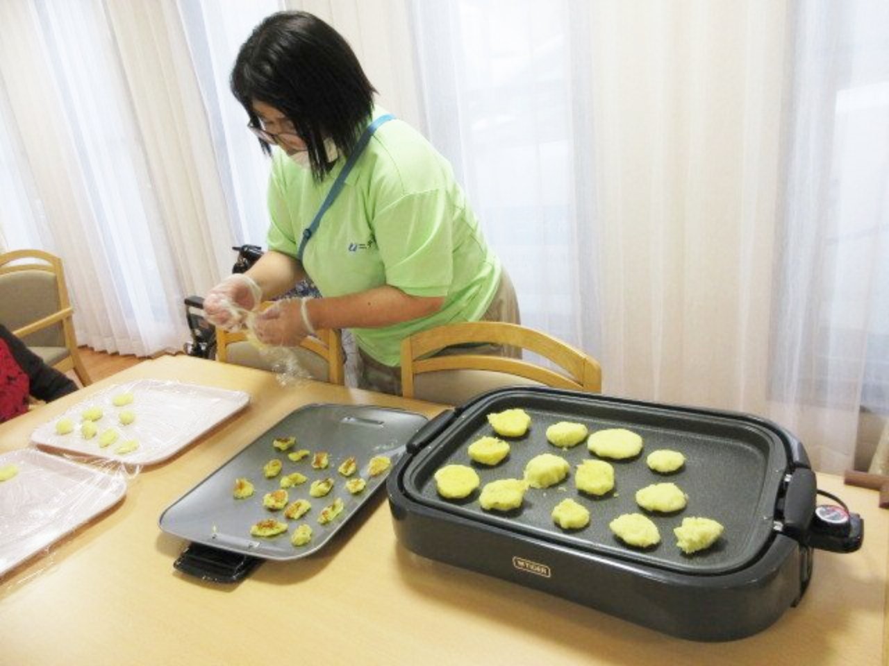 スイートポテトづくり-3 ニチイホーム千歳船橋