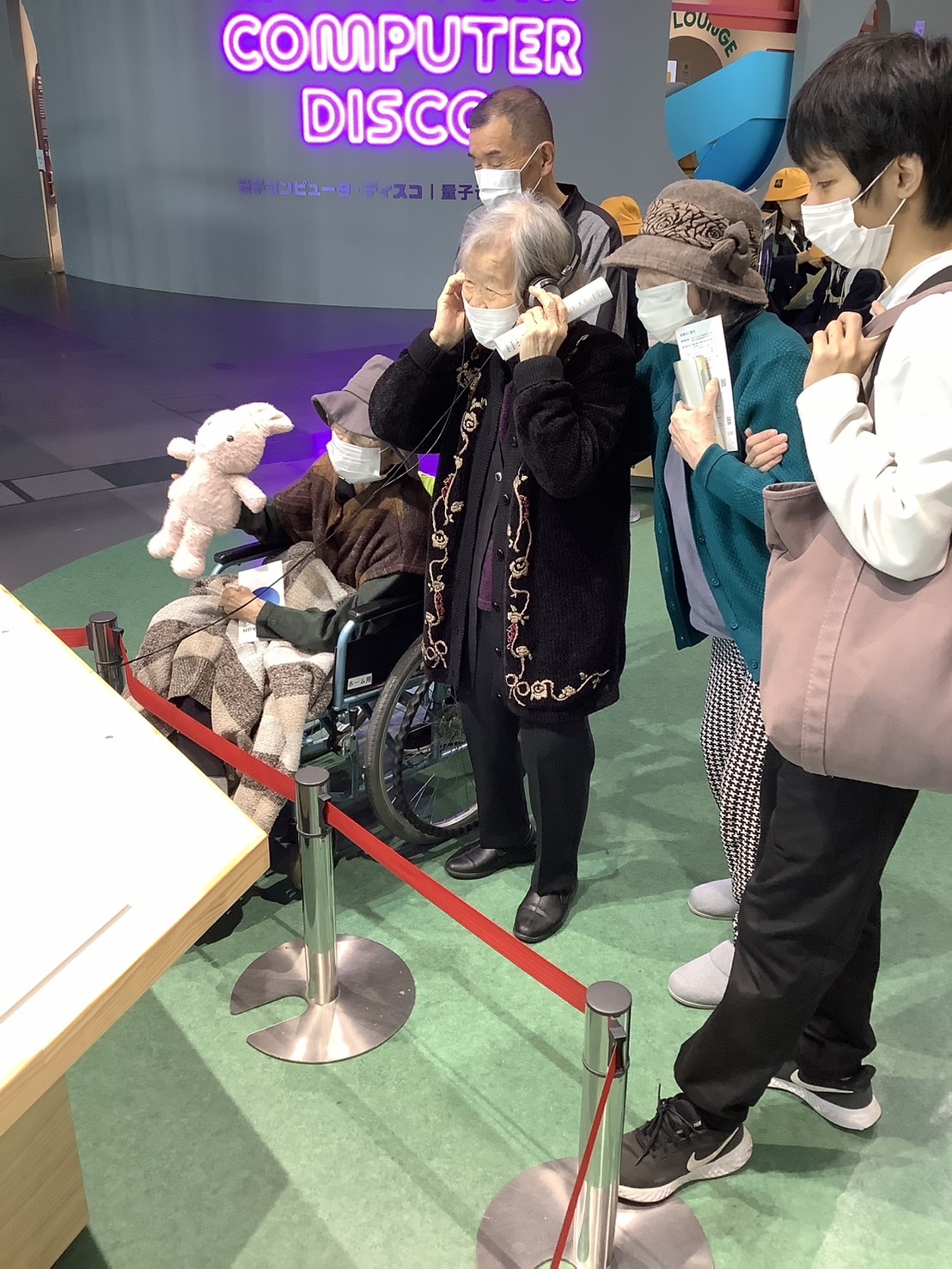 日本未来科学館へ-2 ニチイホーム江戸川