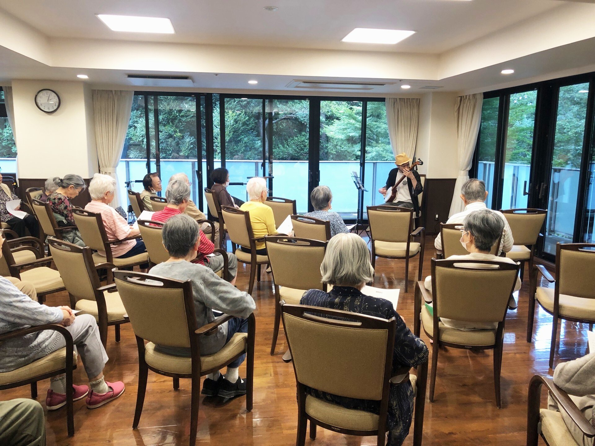 三味線演奏会-1 ニチイホーム江古田の杜