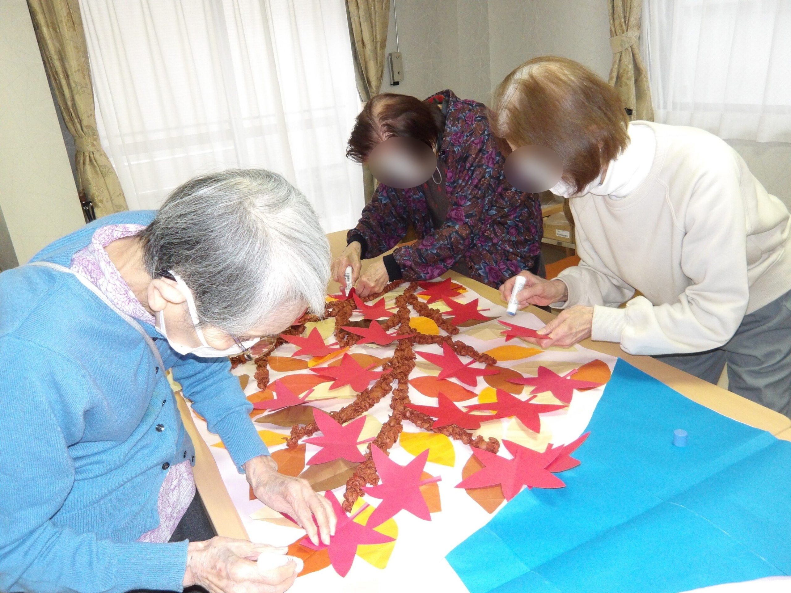 秋の工作-2 ニチイホーム東府中
