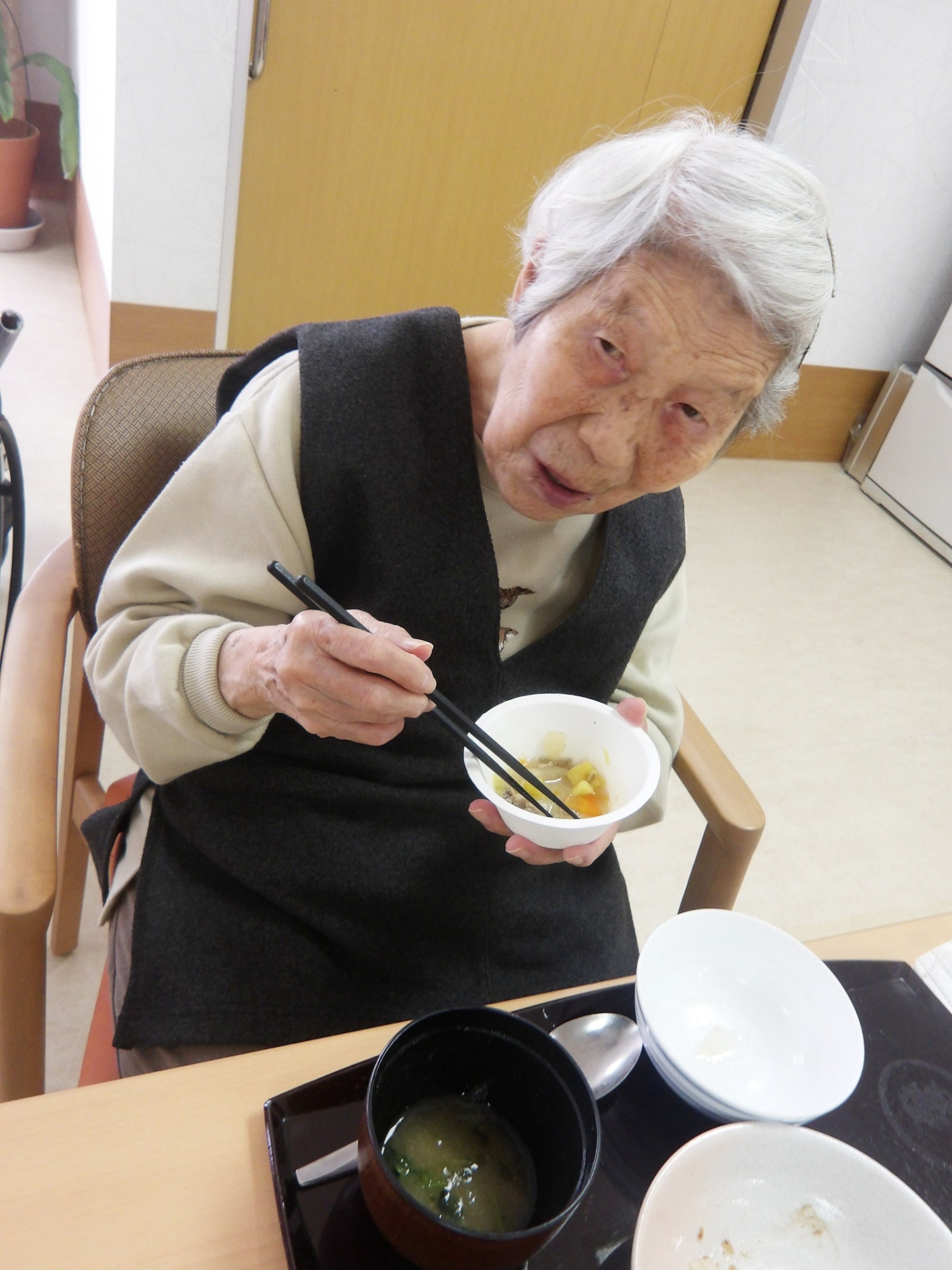 豚汁作り-5　ニチイホーム東府中