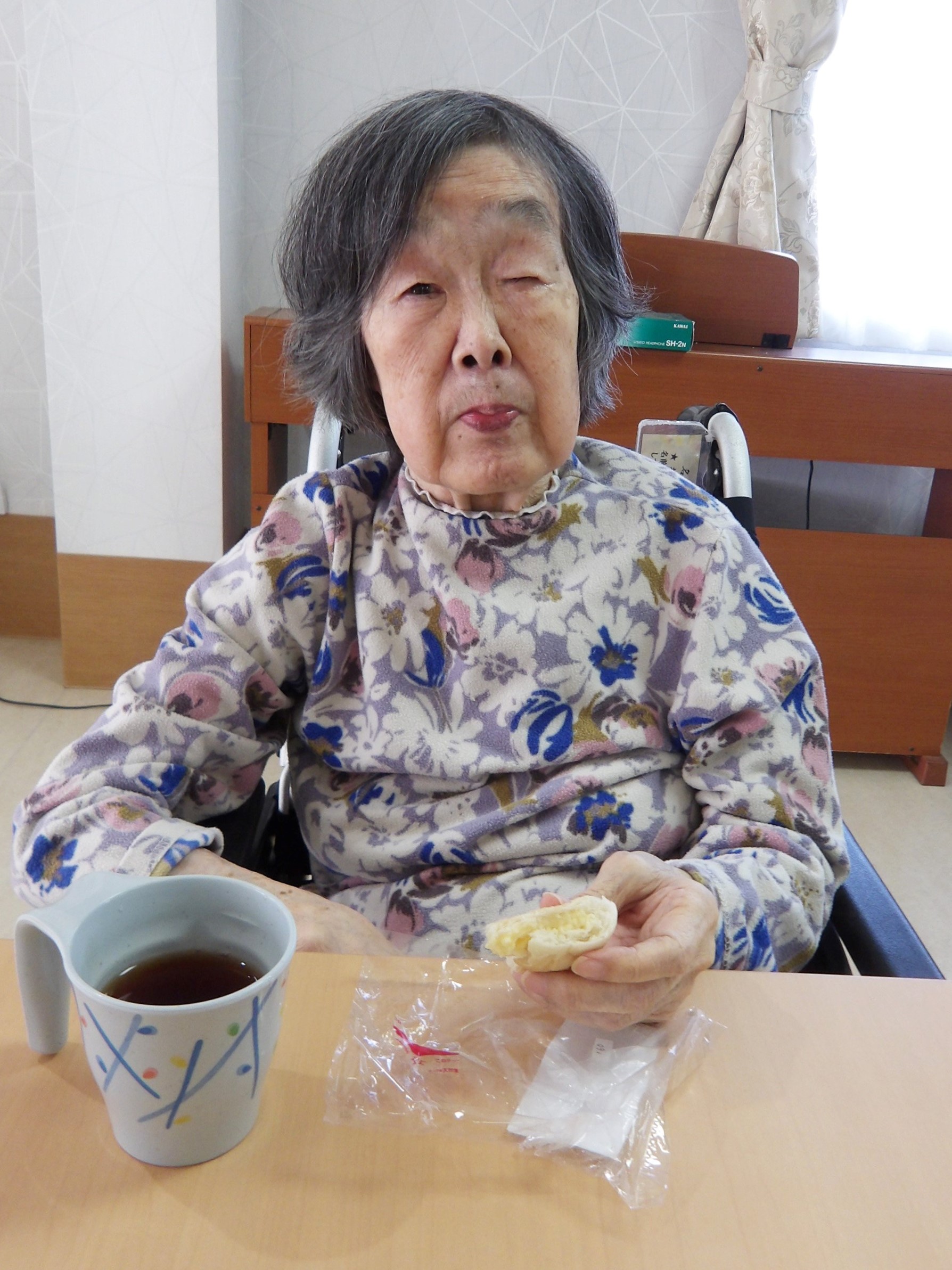 パン販売-5　ニチイホーム東府中