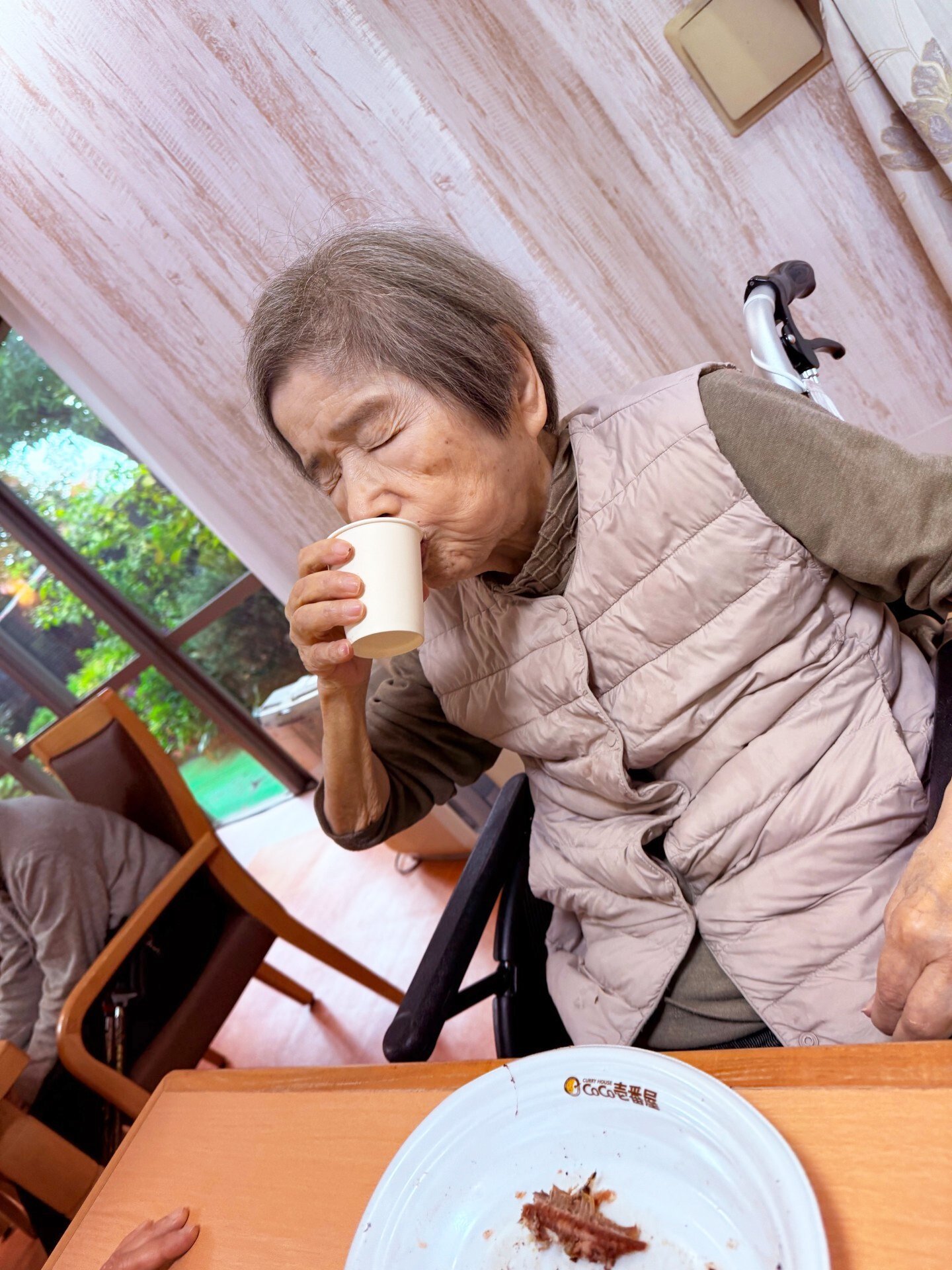 焼き立てのサンマ-4　ニチイホーム三鷹Ⅱ番館