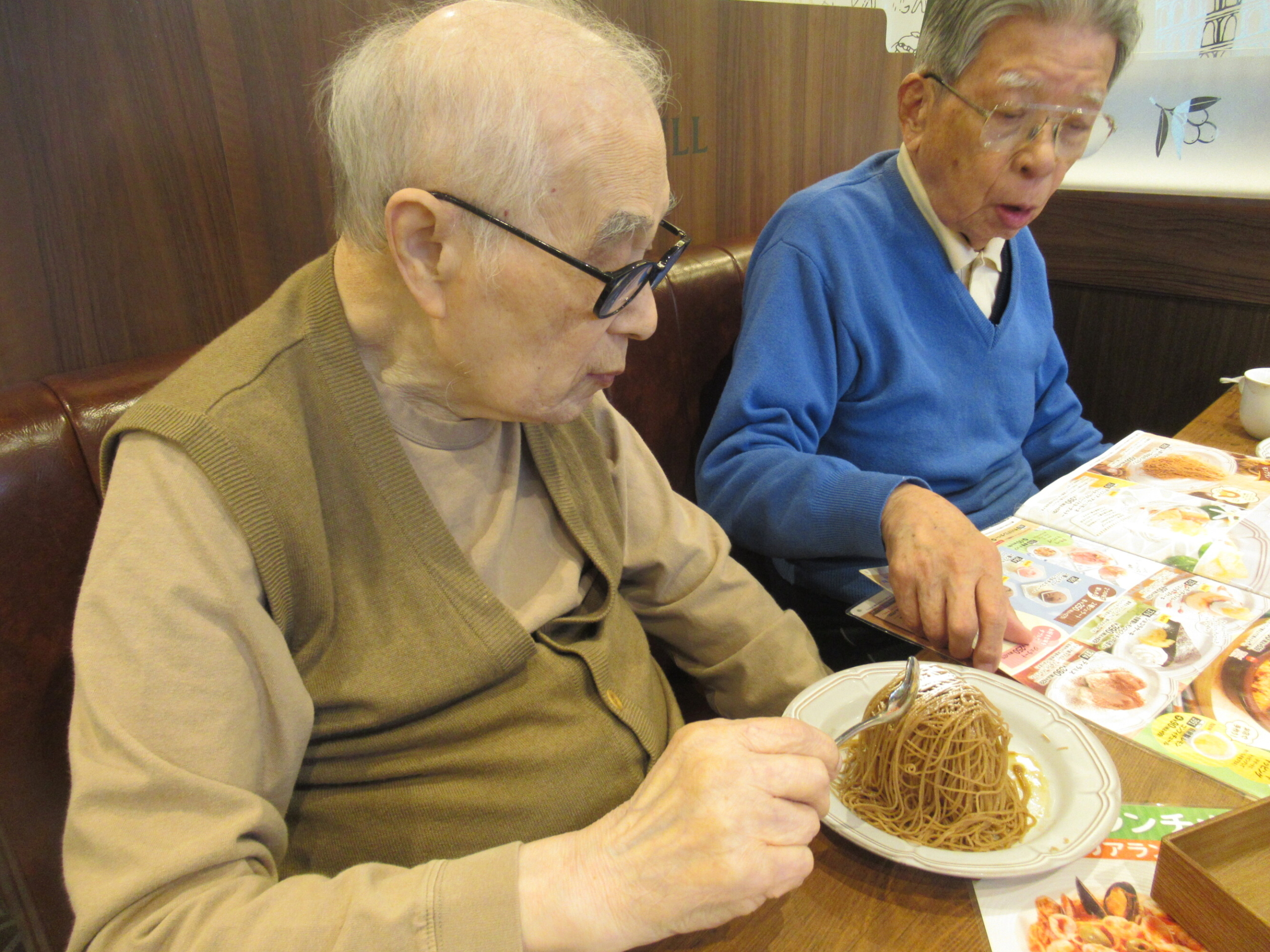 ファミレスでデザート-5 ニチイホーム中野南台