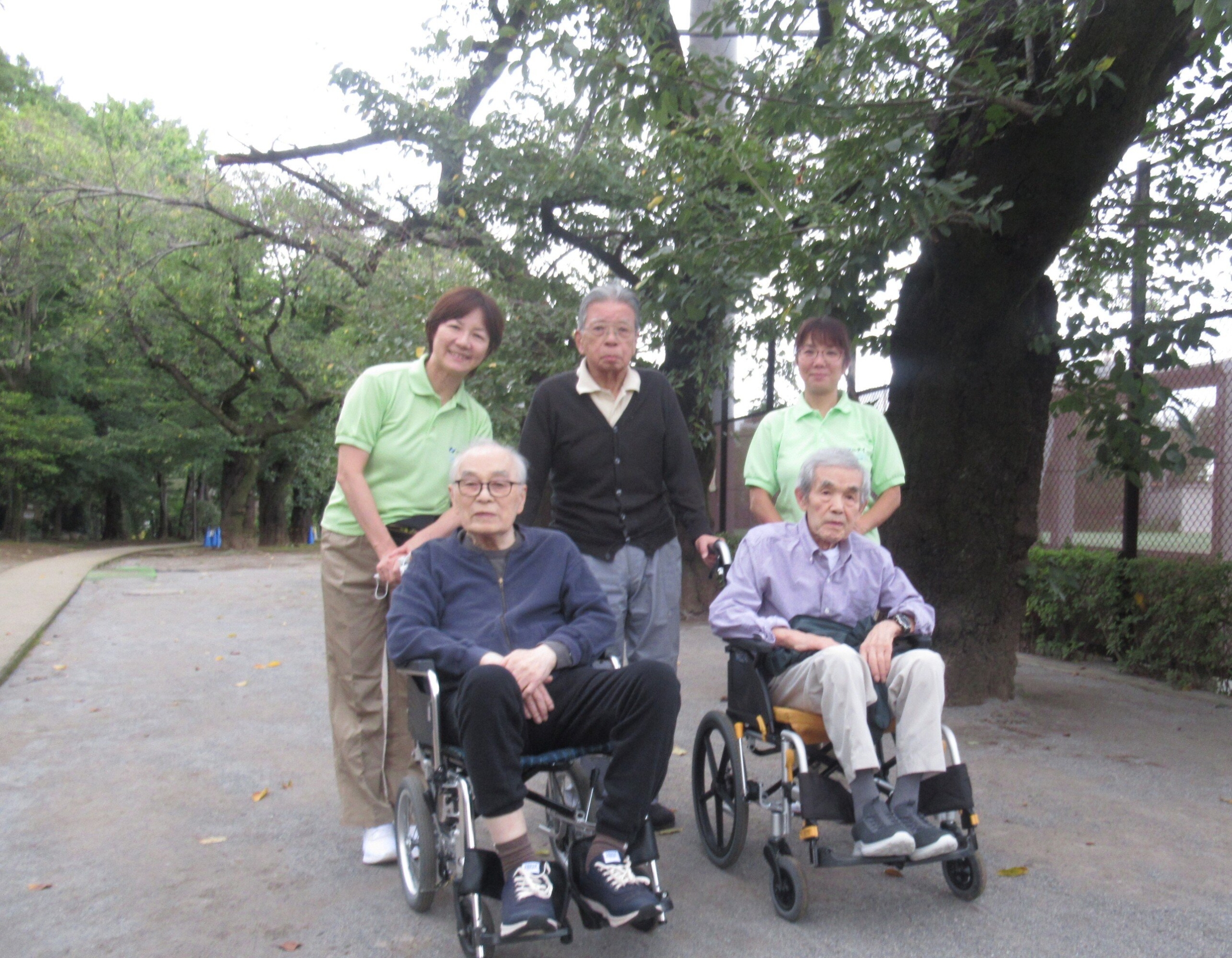 公園散歩-3 ニチイホーム中野南台