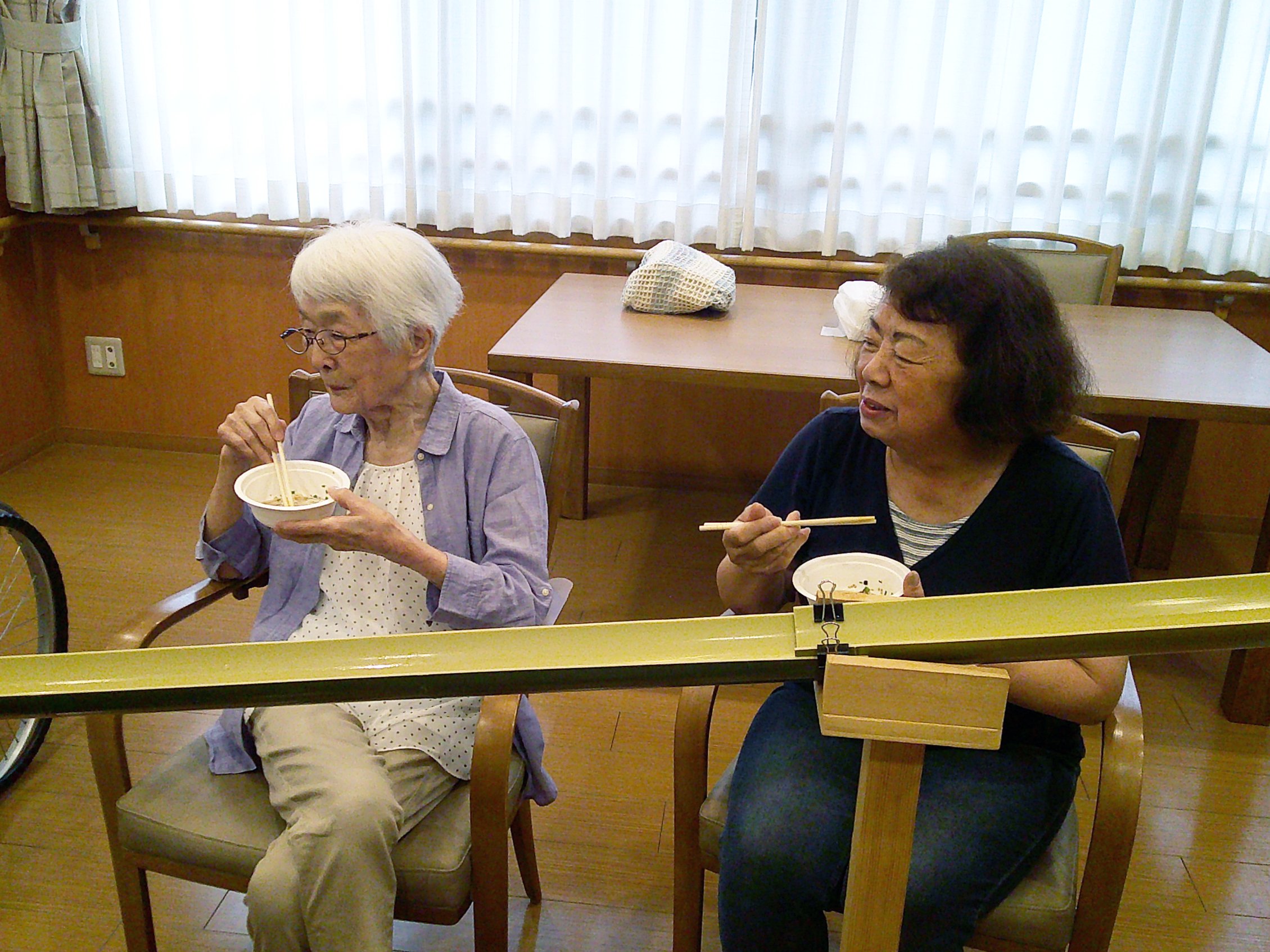 流しそうめん-5 ニチイホーム西葛西