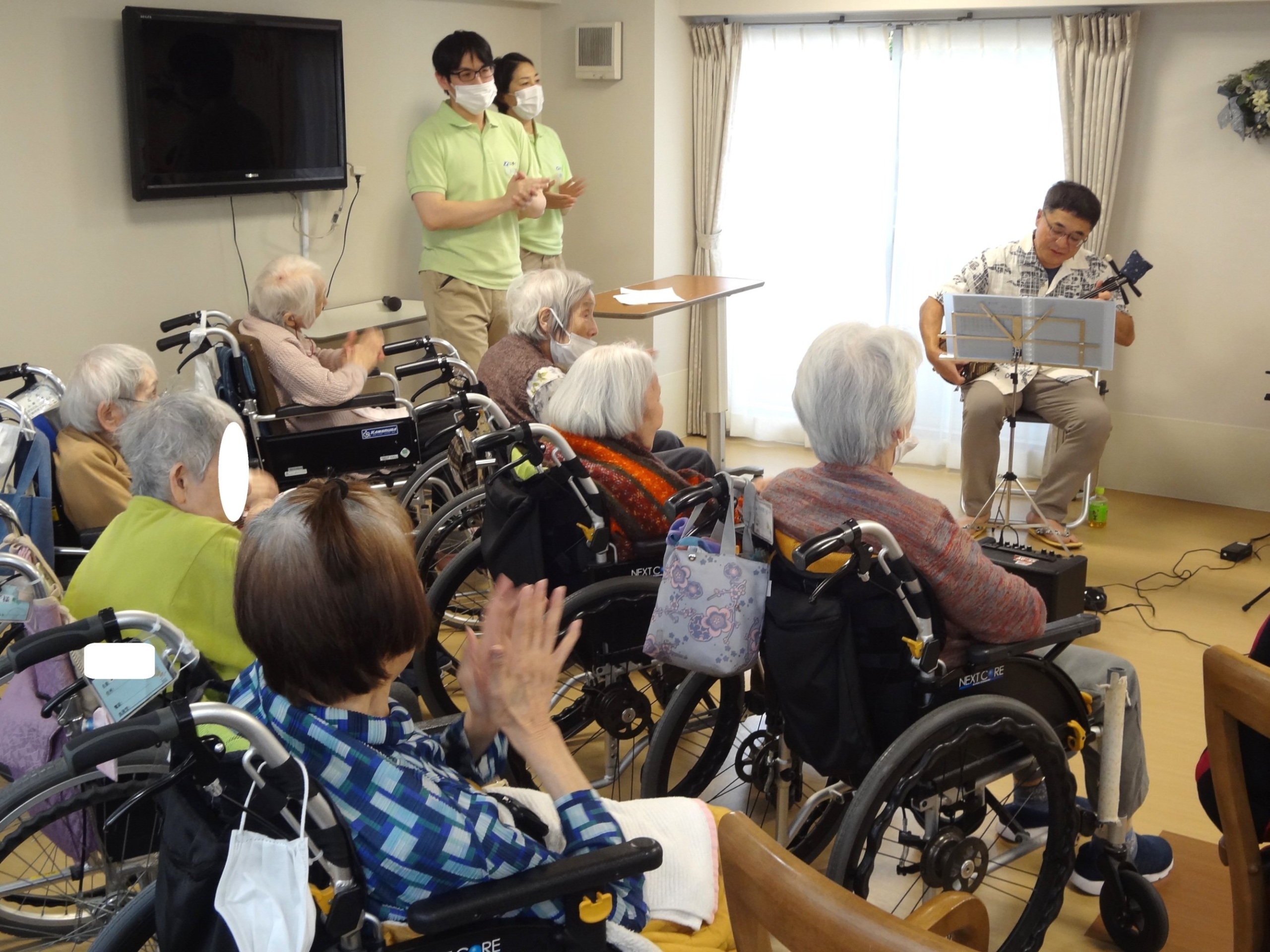 三線の会-2 ニチイホーム鷺沼南