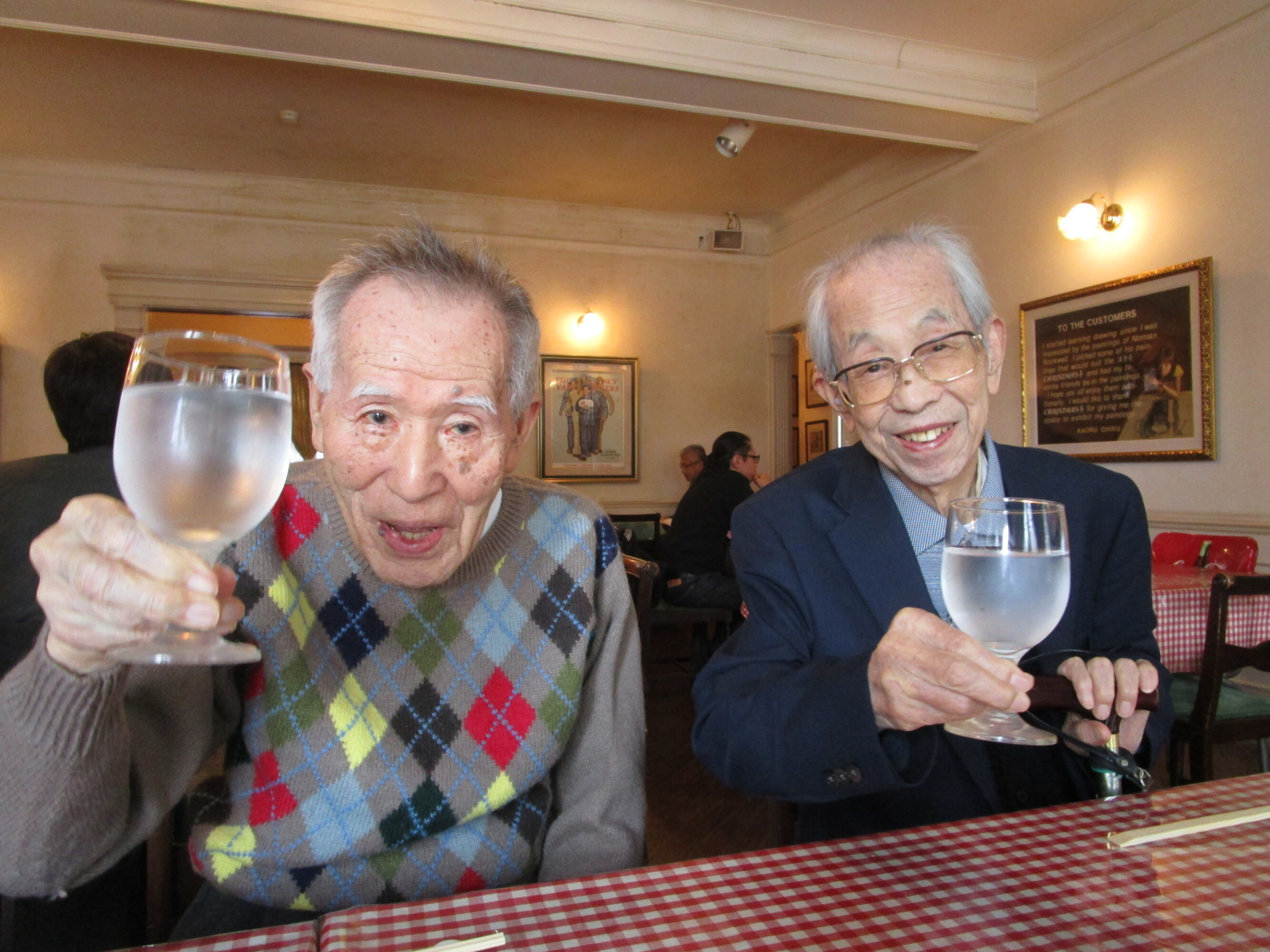 お誕生日の外食-3　ニチイホーム成城