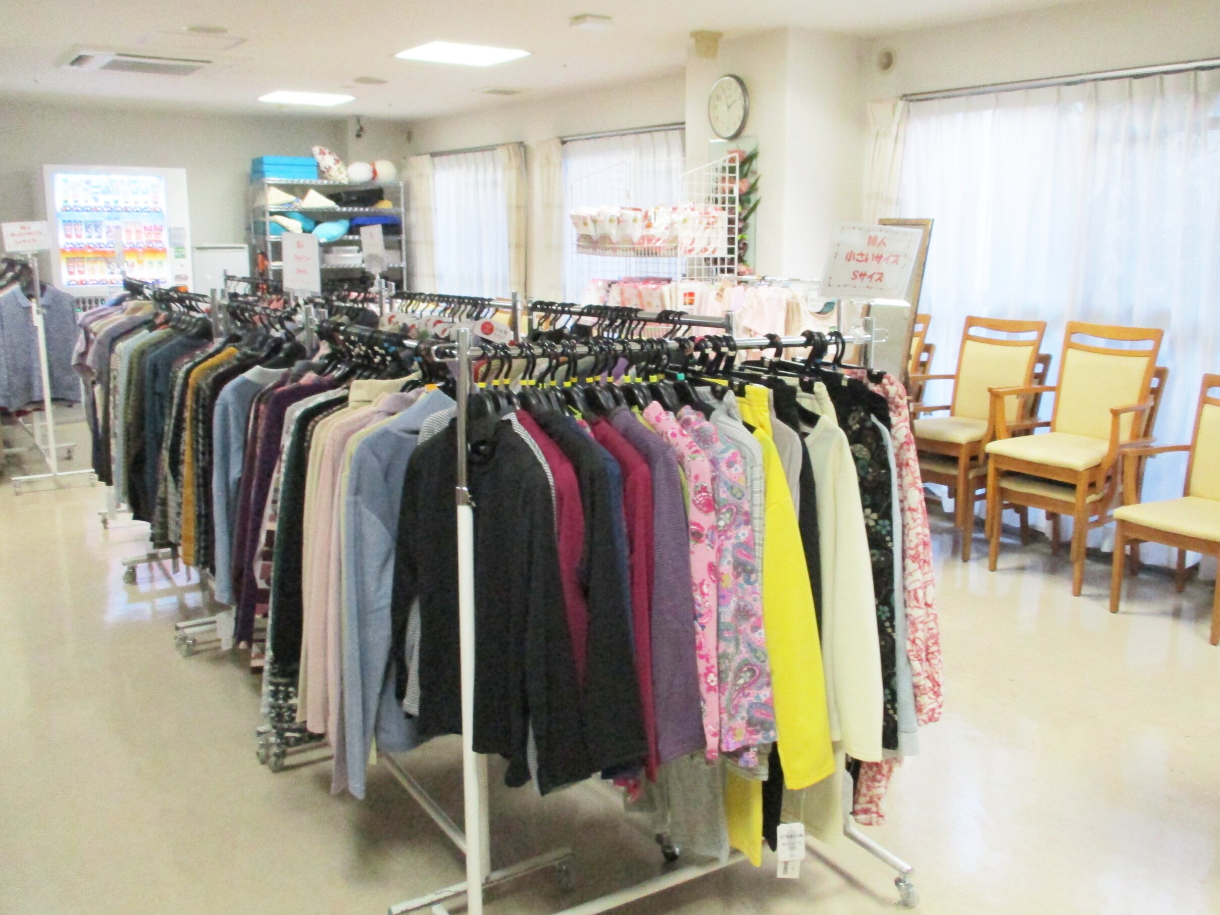 衣類販売会-3　ニチイホーム杉並堀ノ内