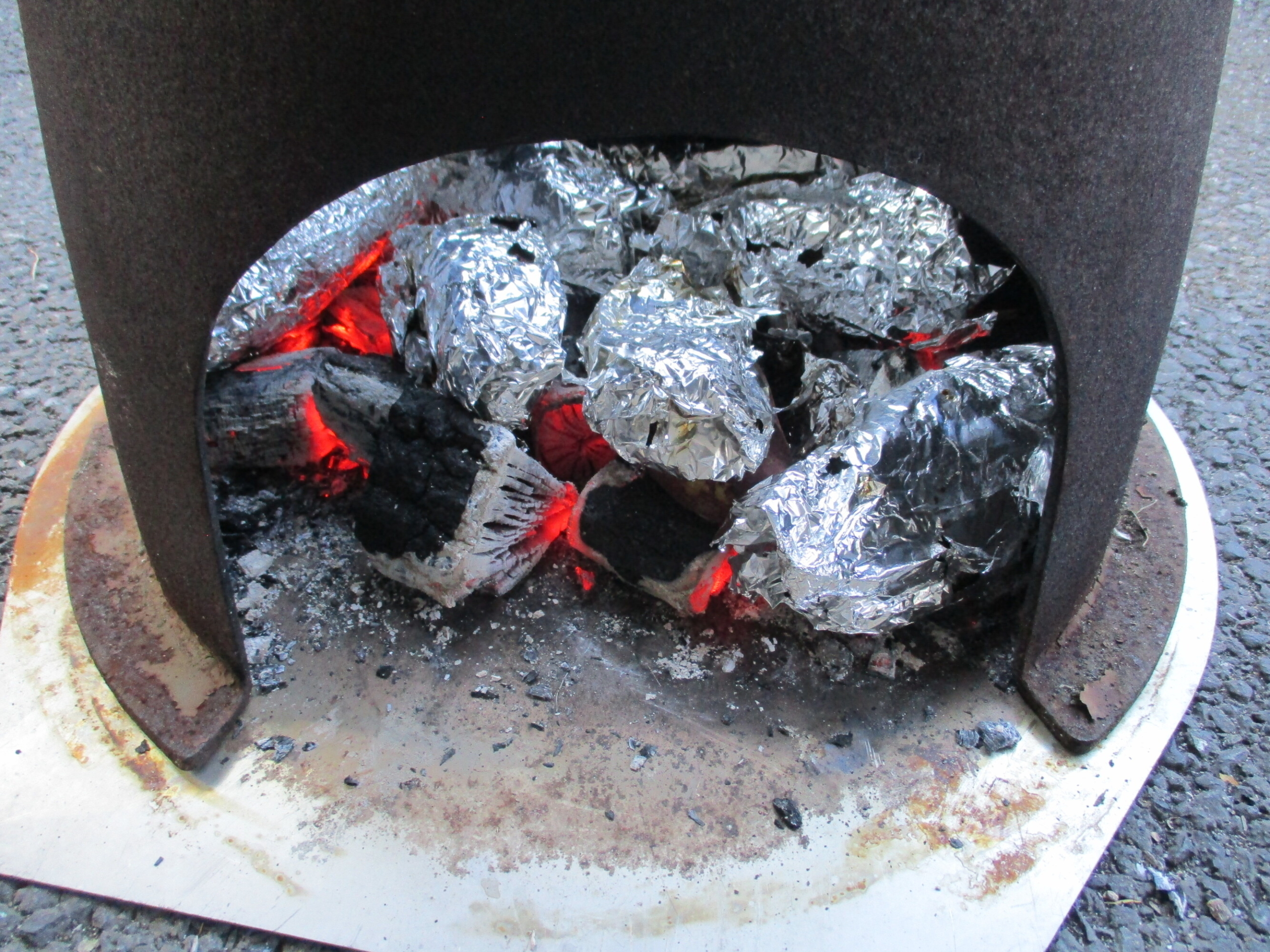 焼き芋作り-1　ニチイホーム杉並堀ノ内