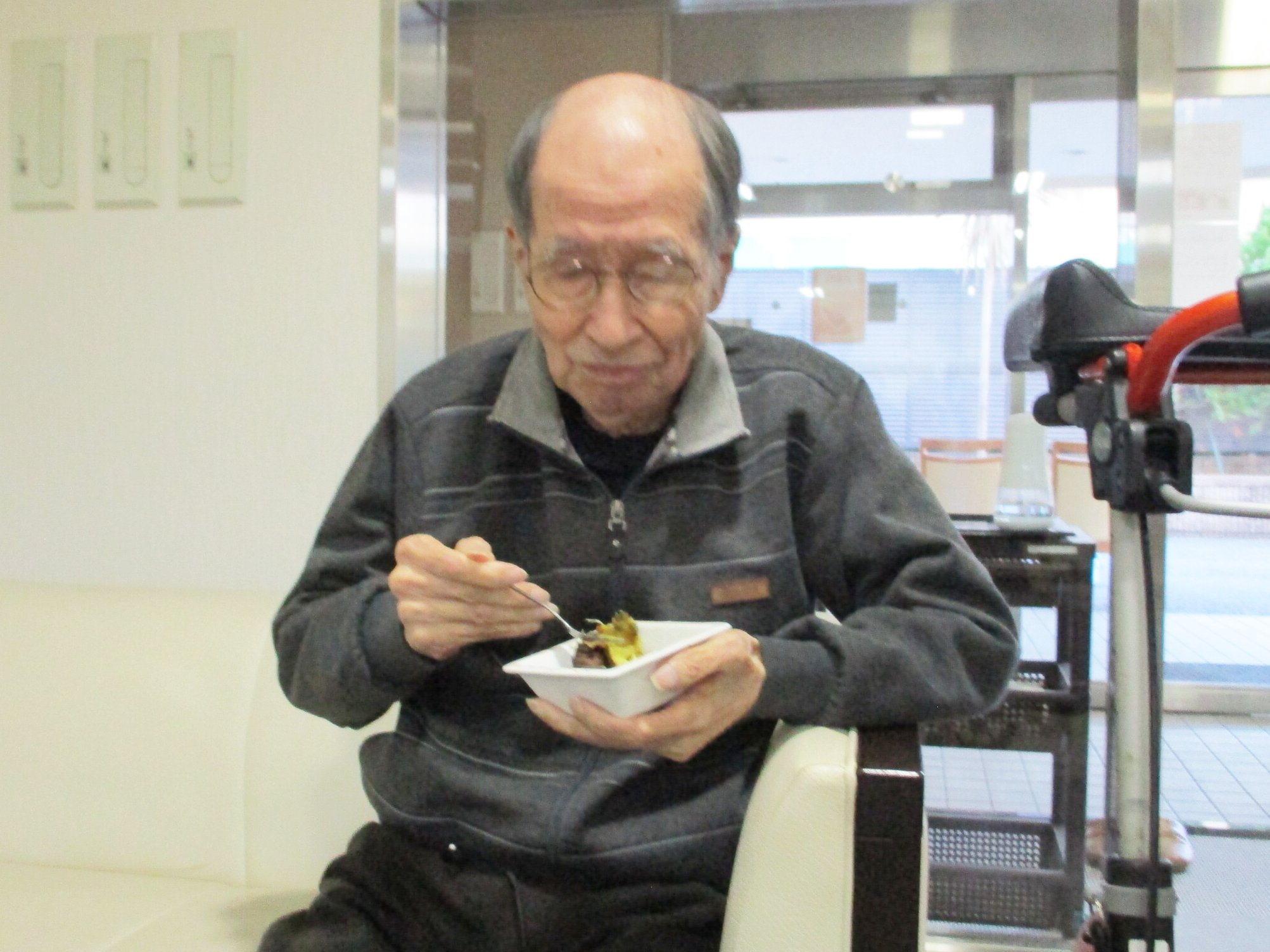 焼き芋作り-5　ニチイホーム杉並堀ノ内