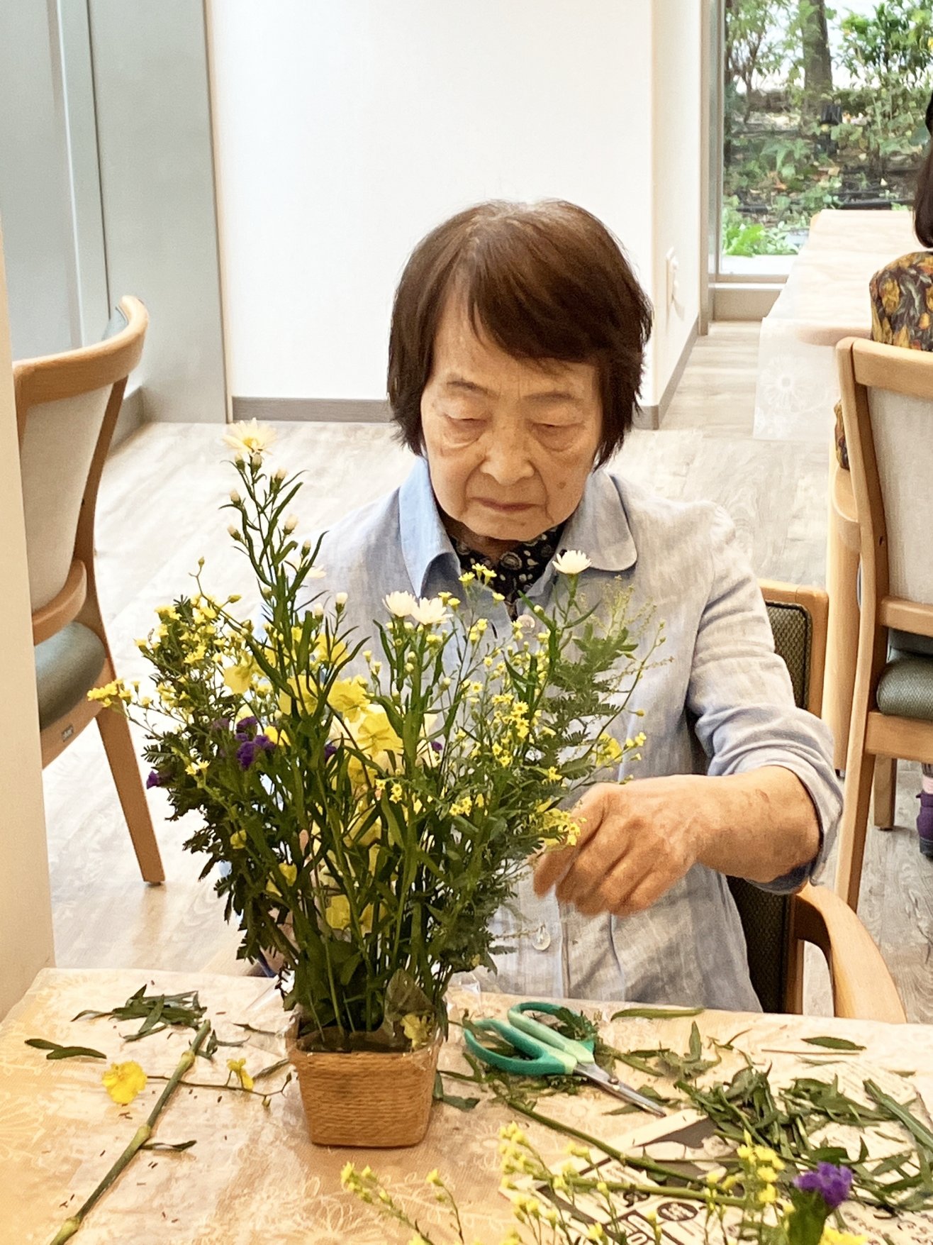 11月フラワーアレンジメント-5　ニチイホーム杉並松庵