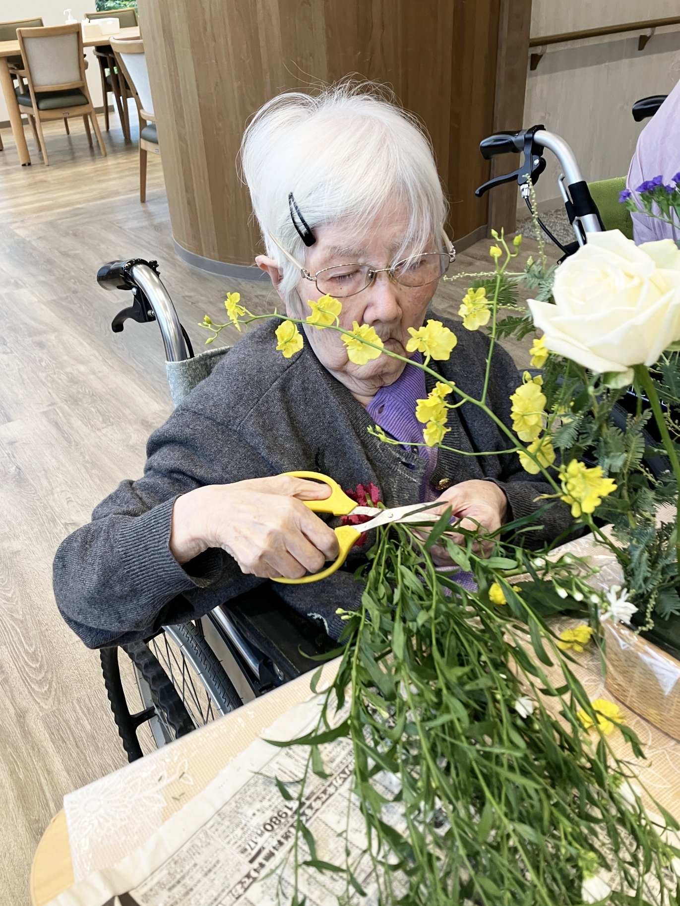 11月フラワーアレンジメント-6　ニチイホーム杉並松庵