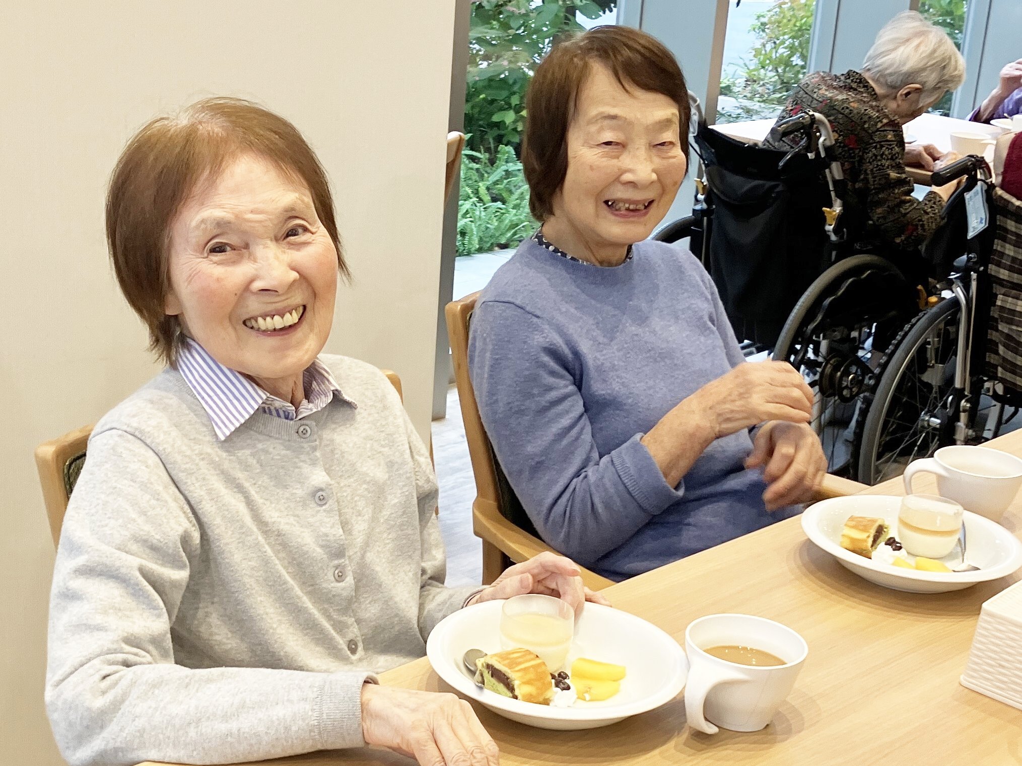 11月スマイルカフェ-1　ニチイホーム杉並松庵