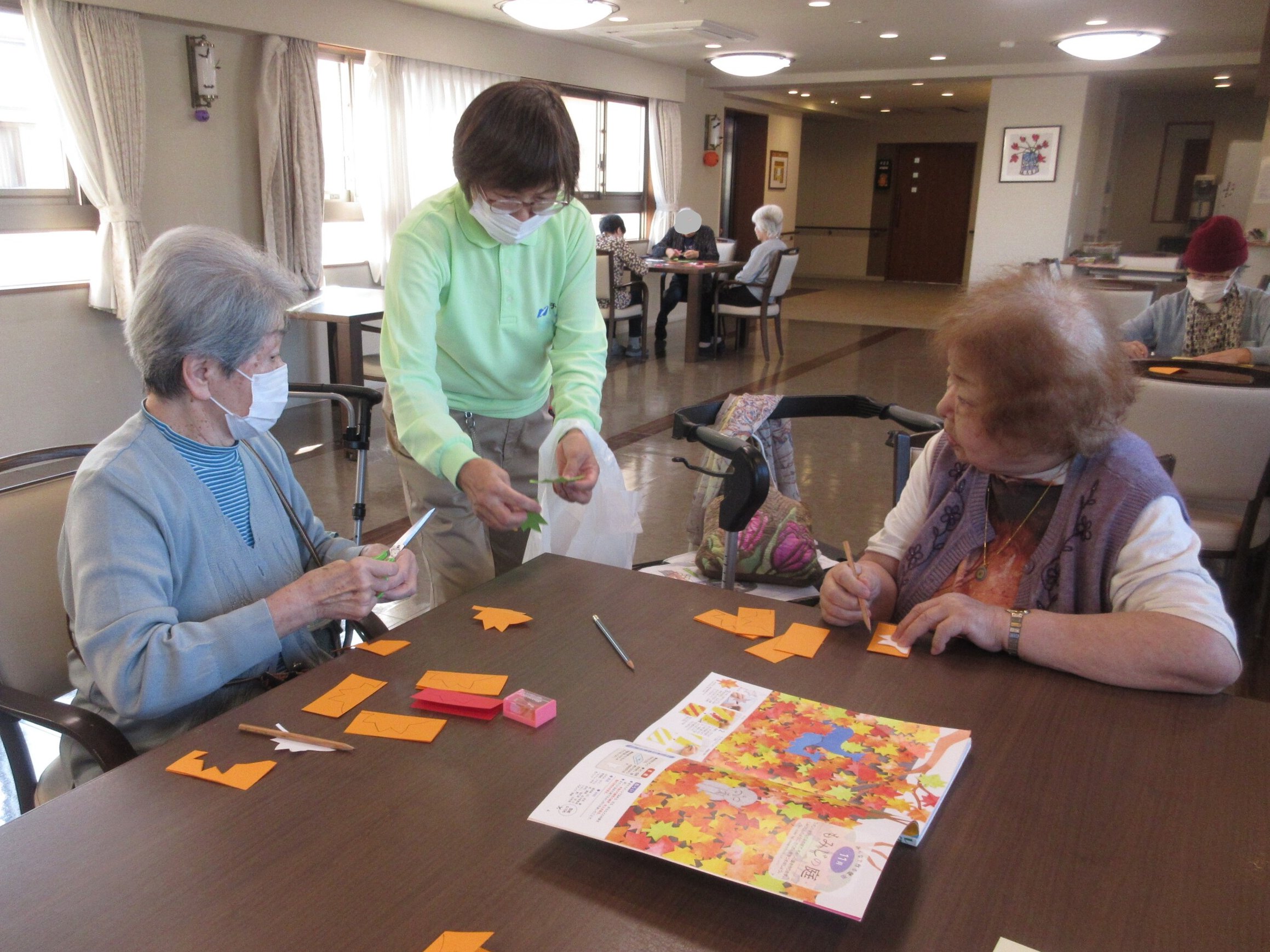 ハロウィン2025～創作活動～-3　ニチイホーム用賀