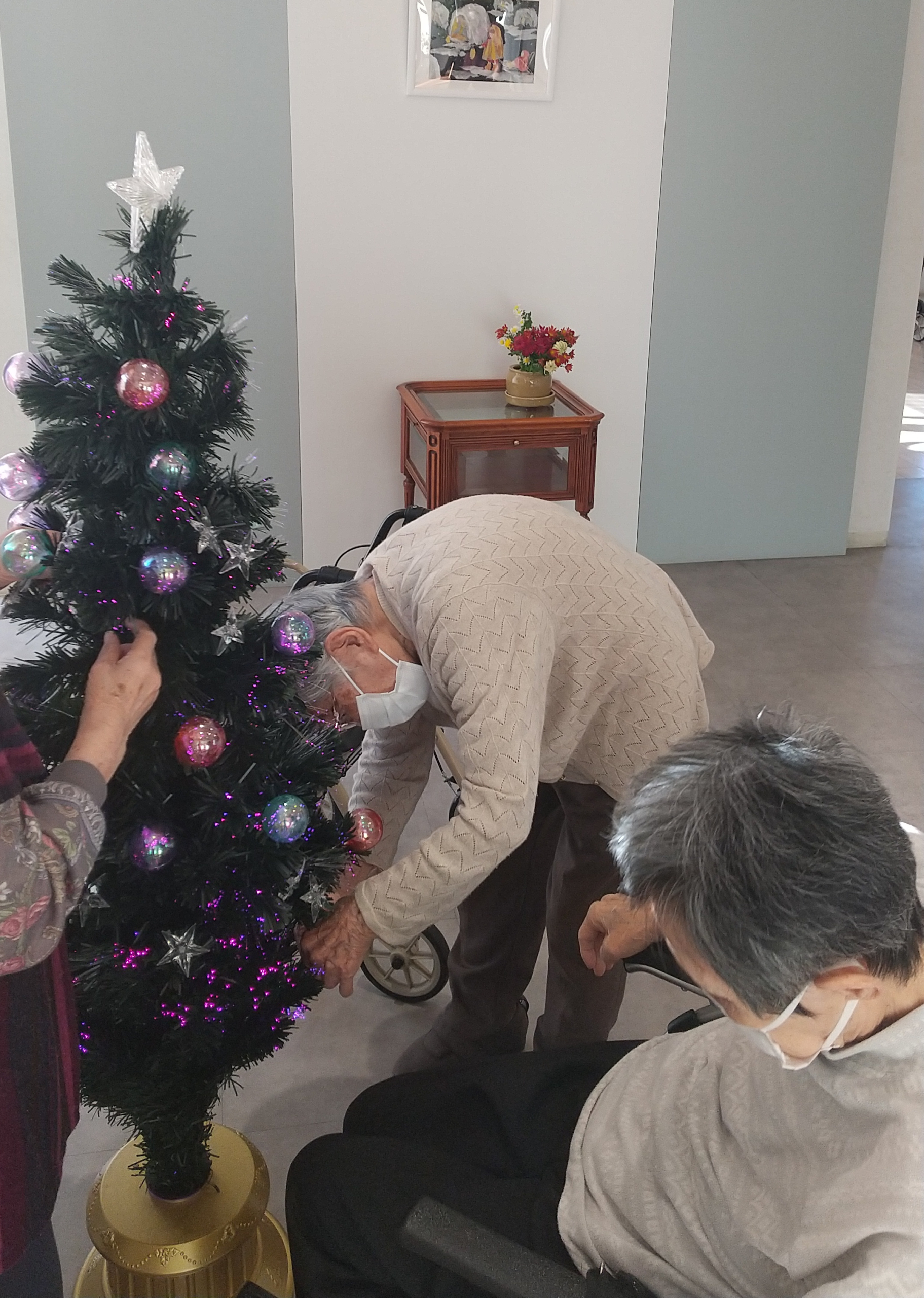 ニチイメゾン東山20251130クリスマス飾り２