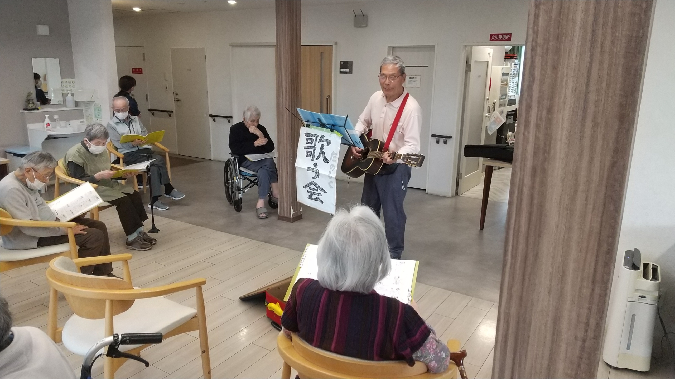 ニチイメゾン東山20251214歌う会2