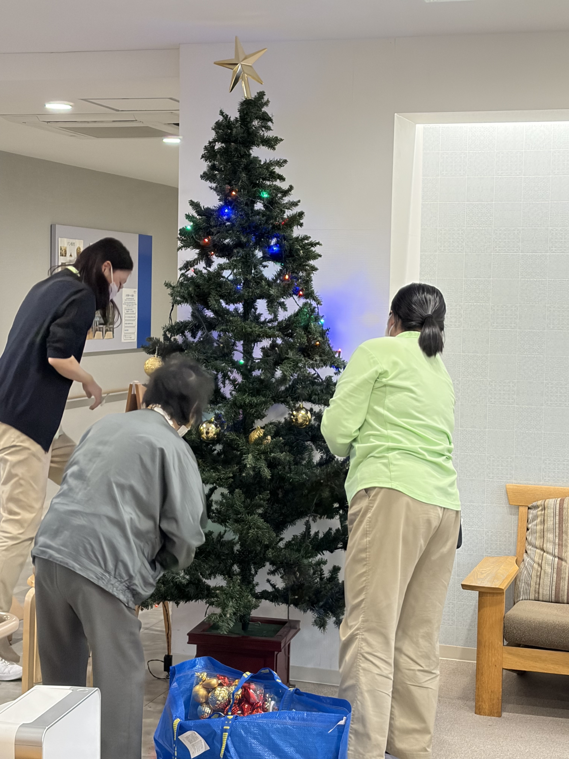 ニチイメゾン神田20251202クリスマス飾り２