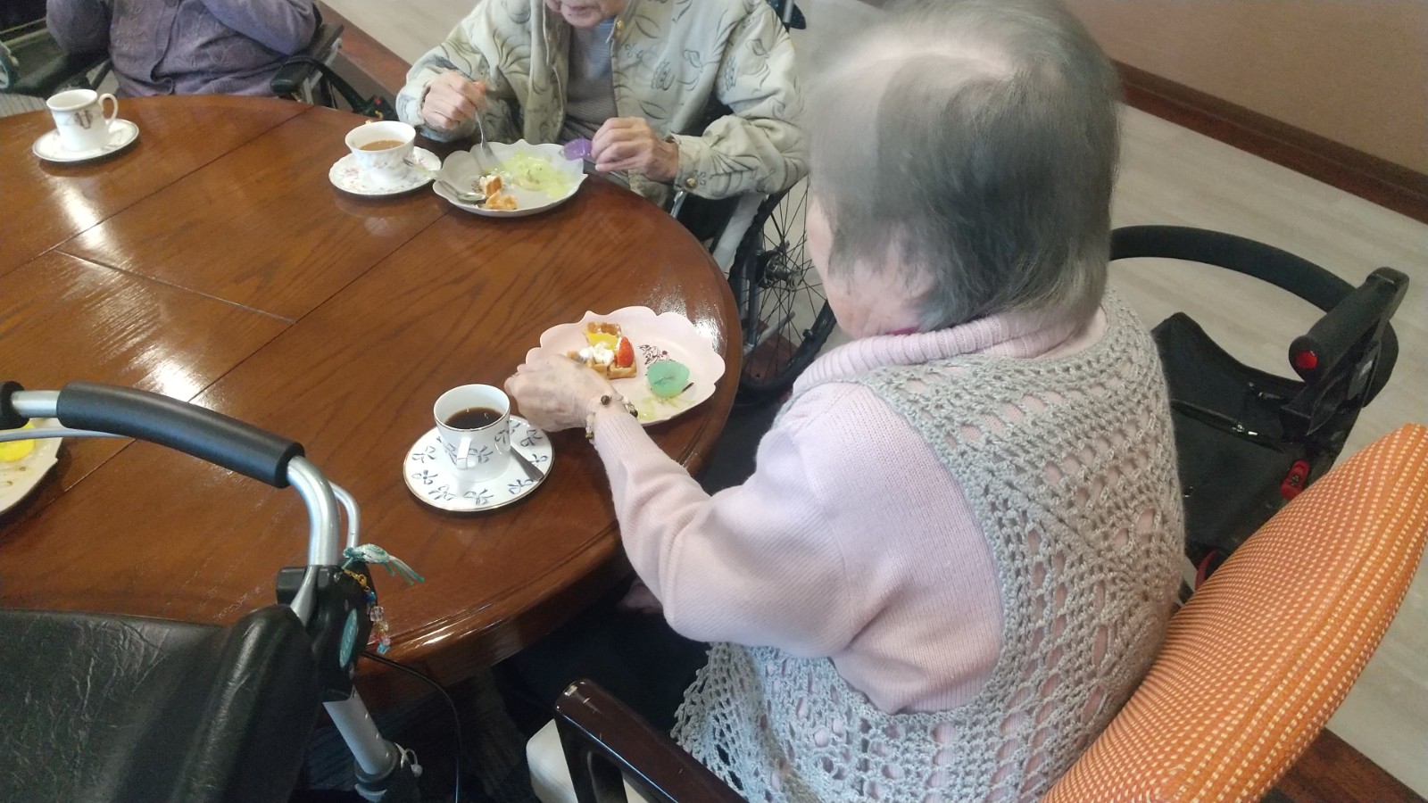 ニチイメゾン箕面船場20251215喫茶6