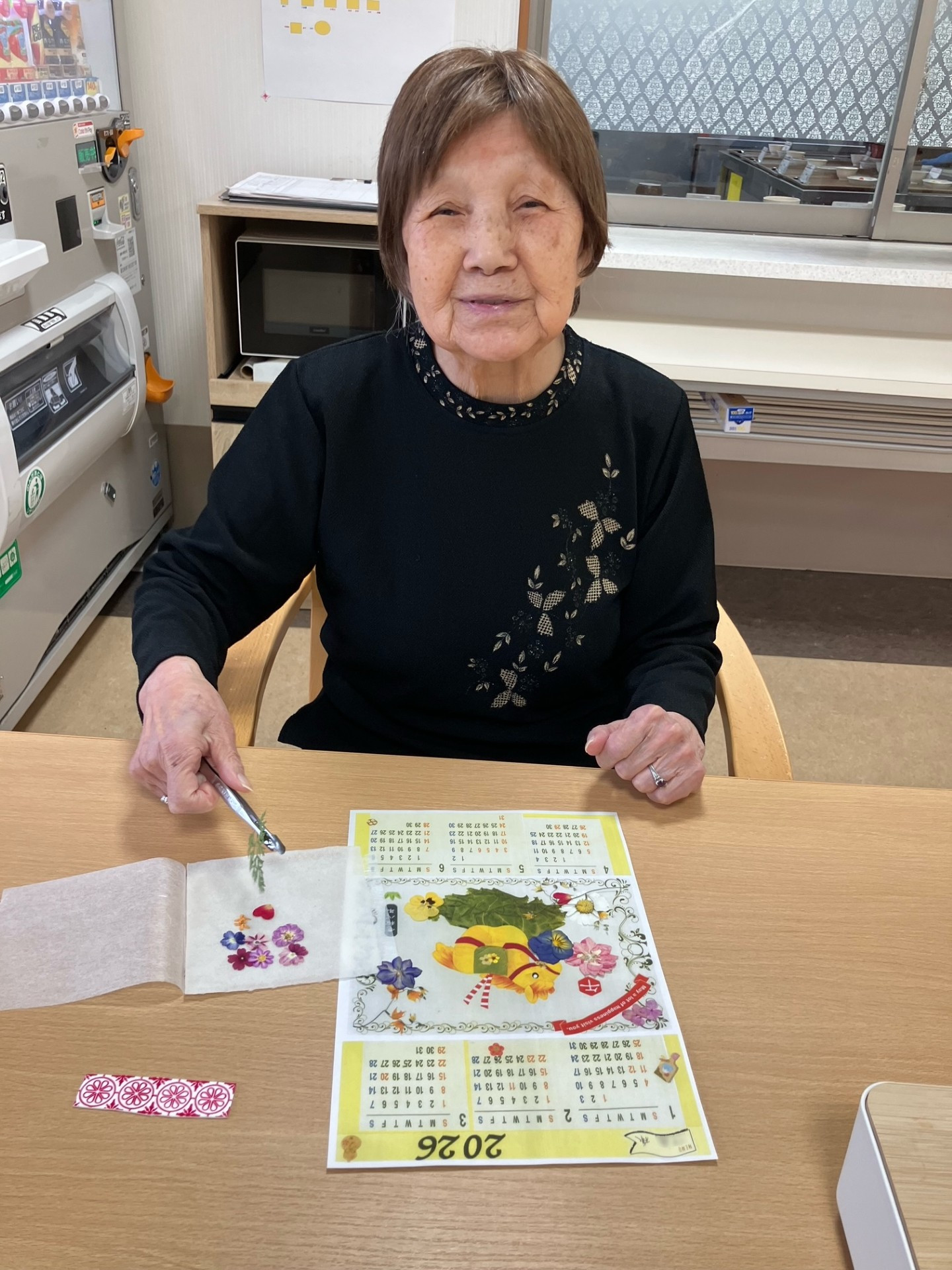 ニチイメゾン栗東20251218カレンダーづくり６