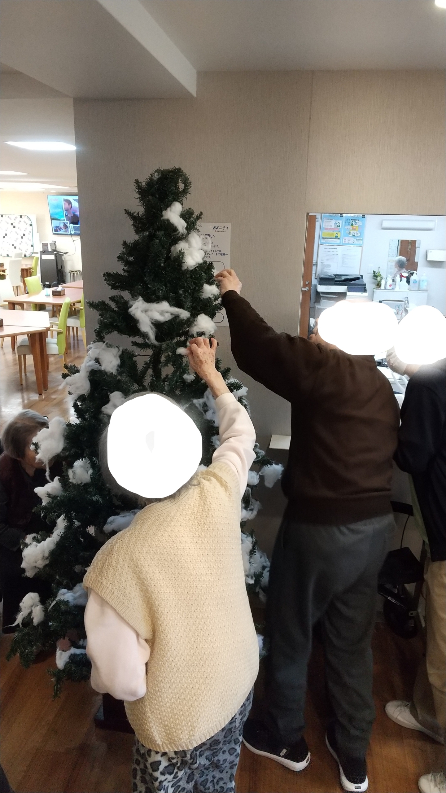ニチイメゾン20251201千里園クリスマス飾り1