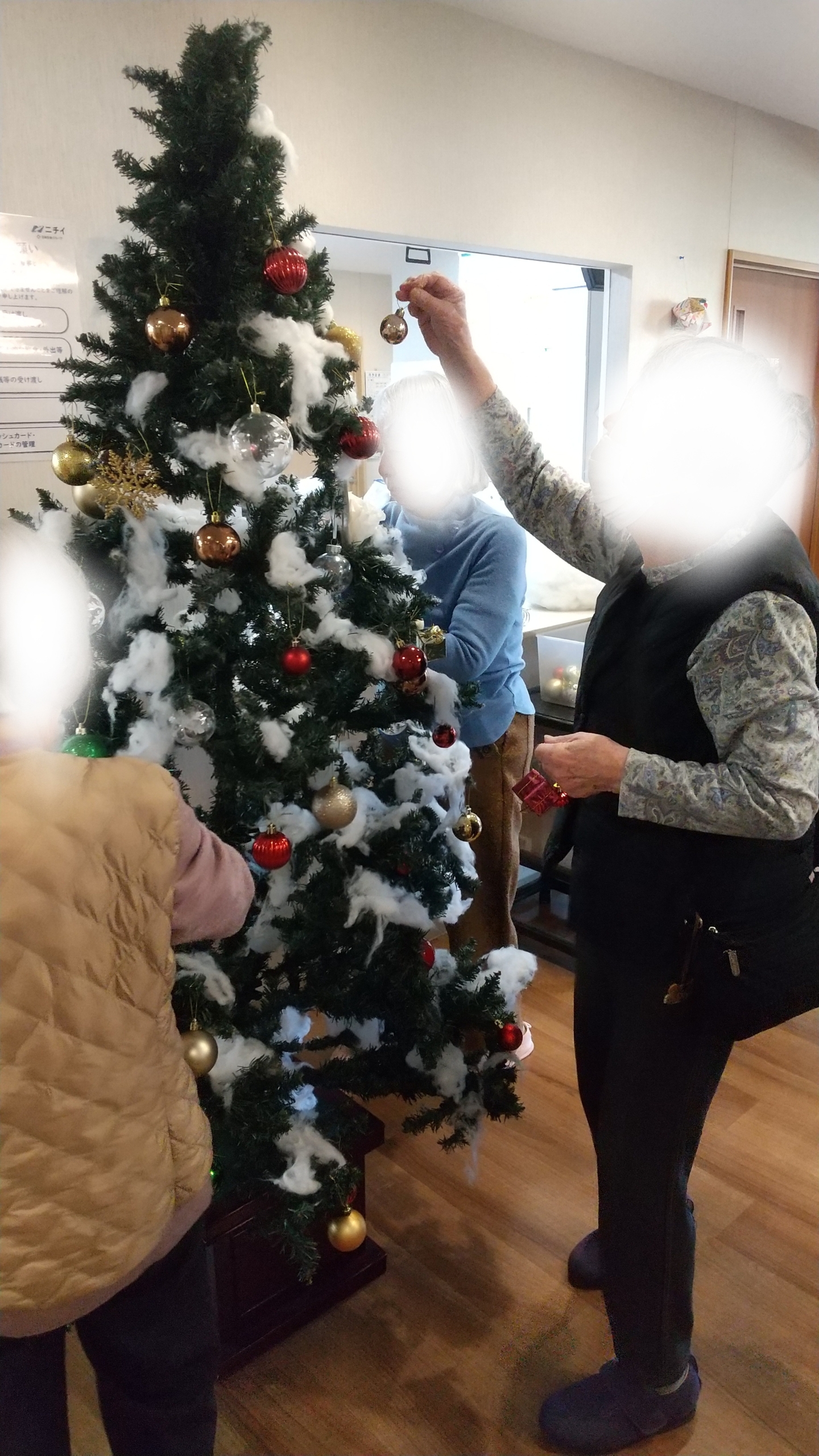 ニチイメゾン20251201千里園クリスマス飾り4