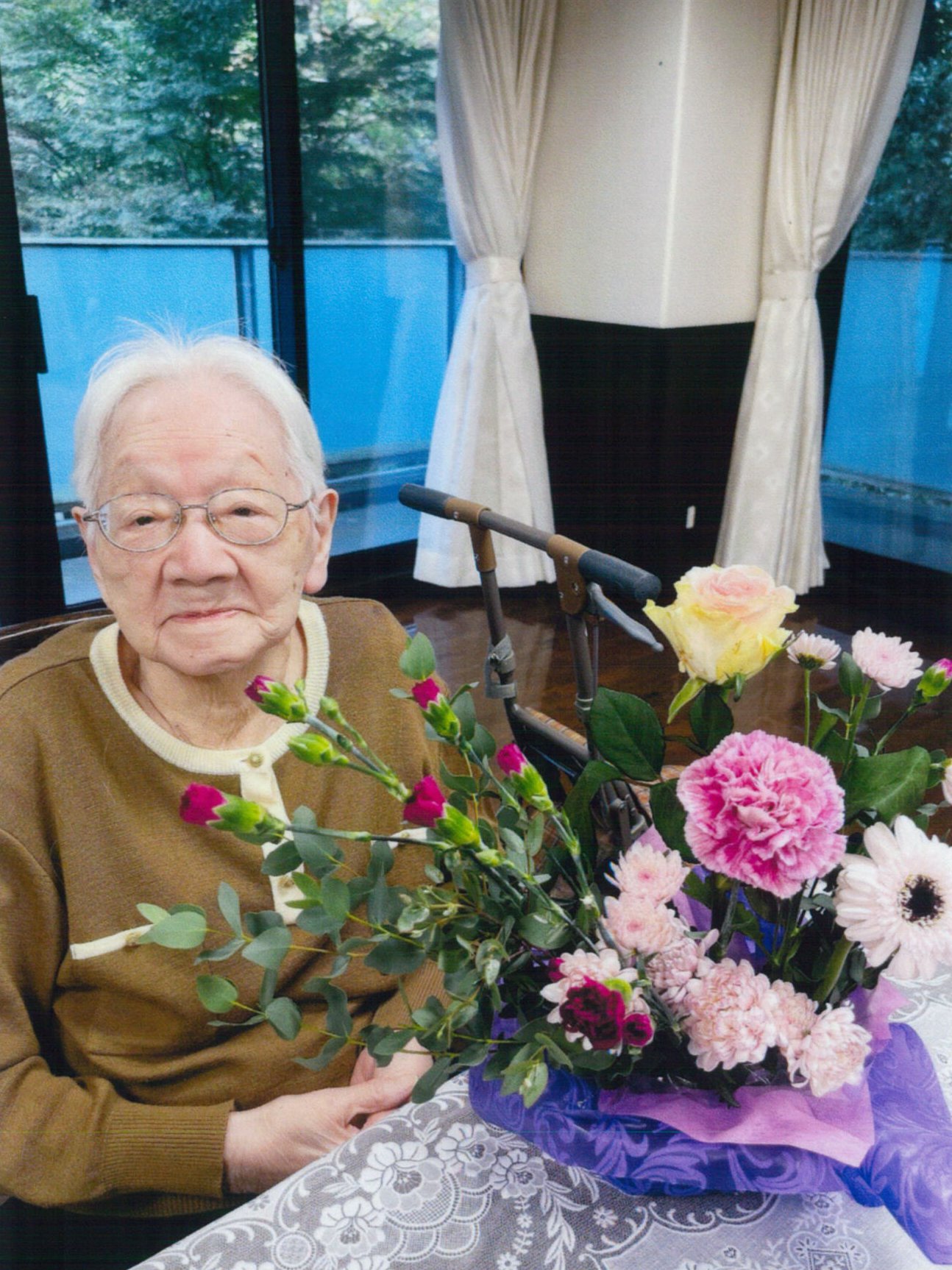 フラワーアレンジメント-1 ニチイホーム江古田の杜