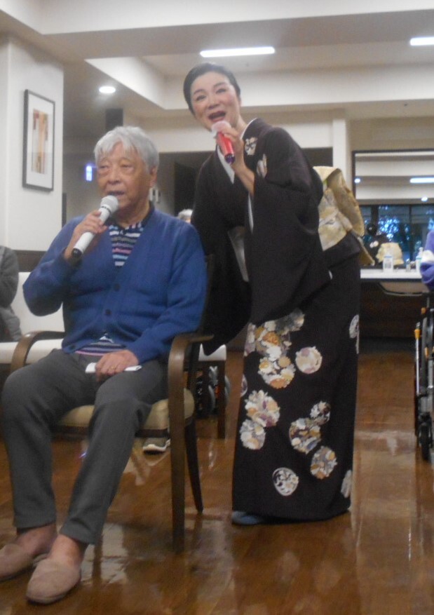 歌謡ショー-2　ニチイホーム江古田の杜