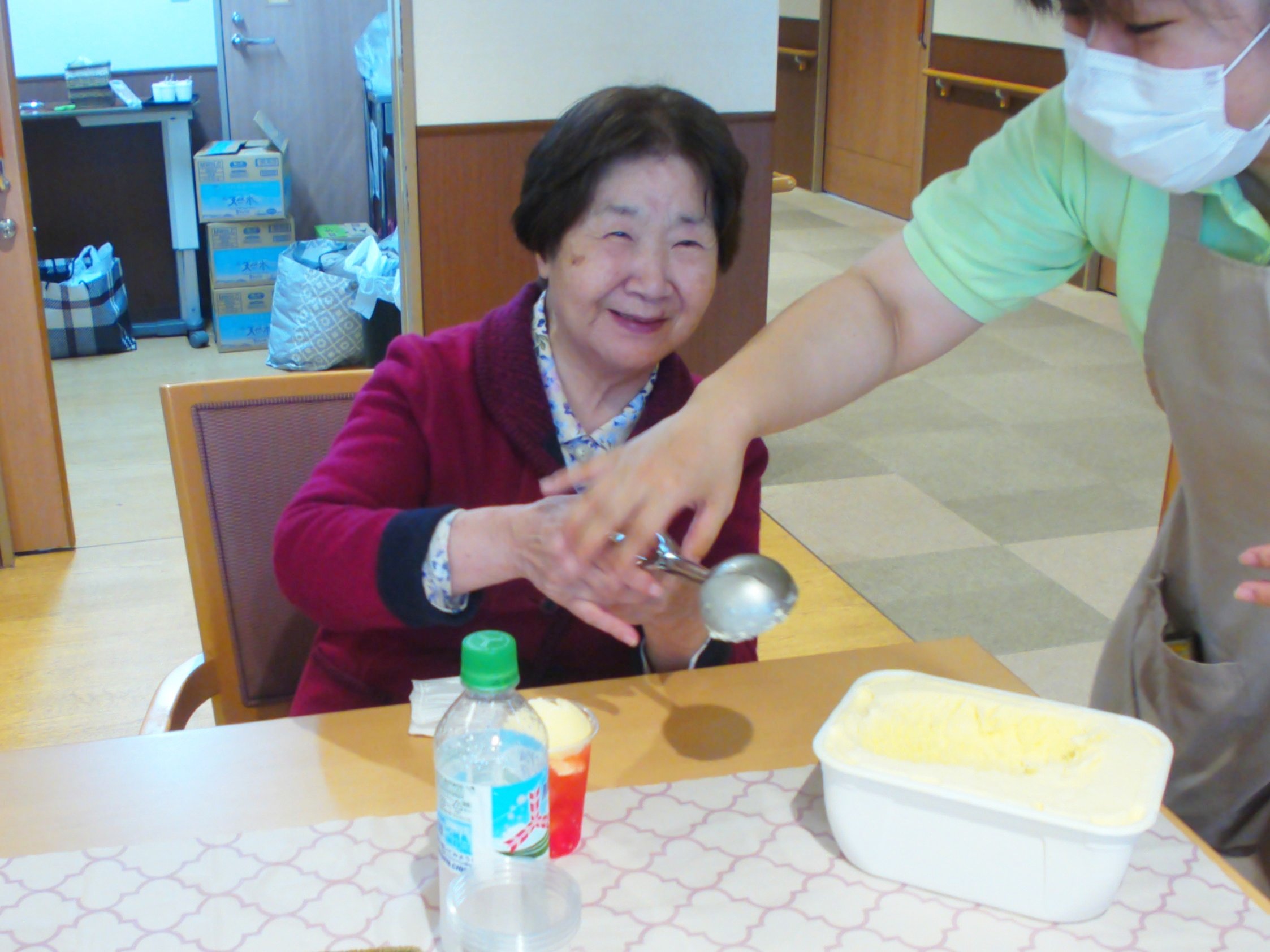 クリームソーダ-1 ニチイホーム東浦和