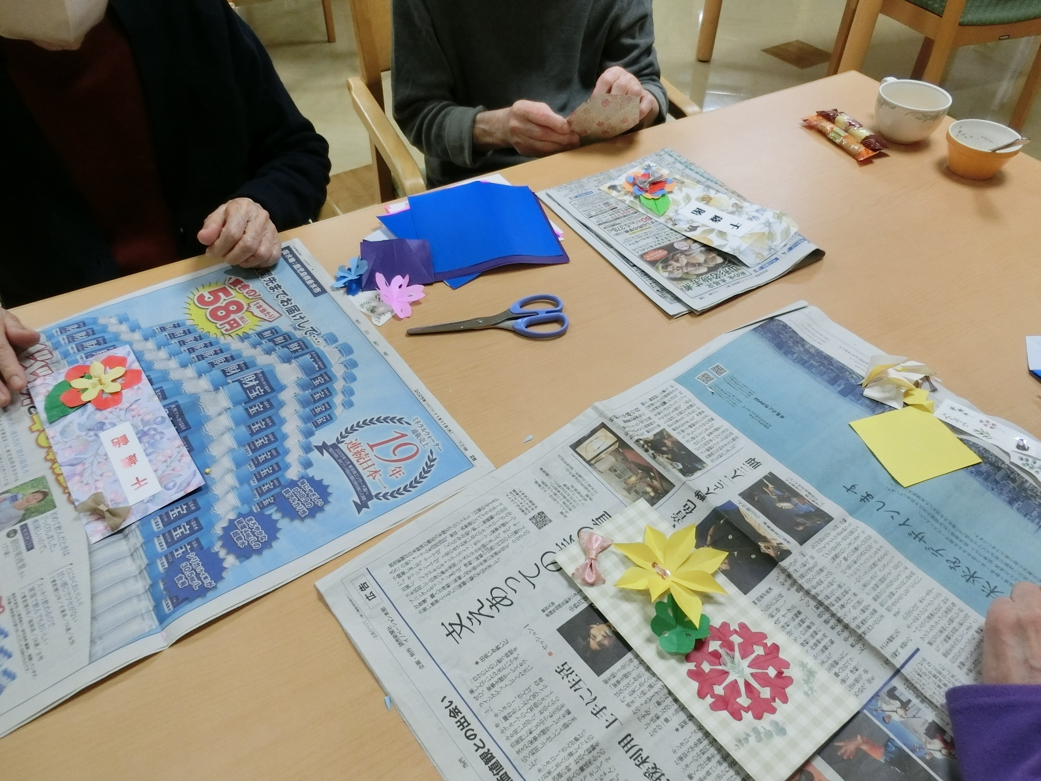 千歳飴の袋作り-2　ニチイホーム星ヶ丘