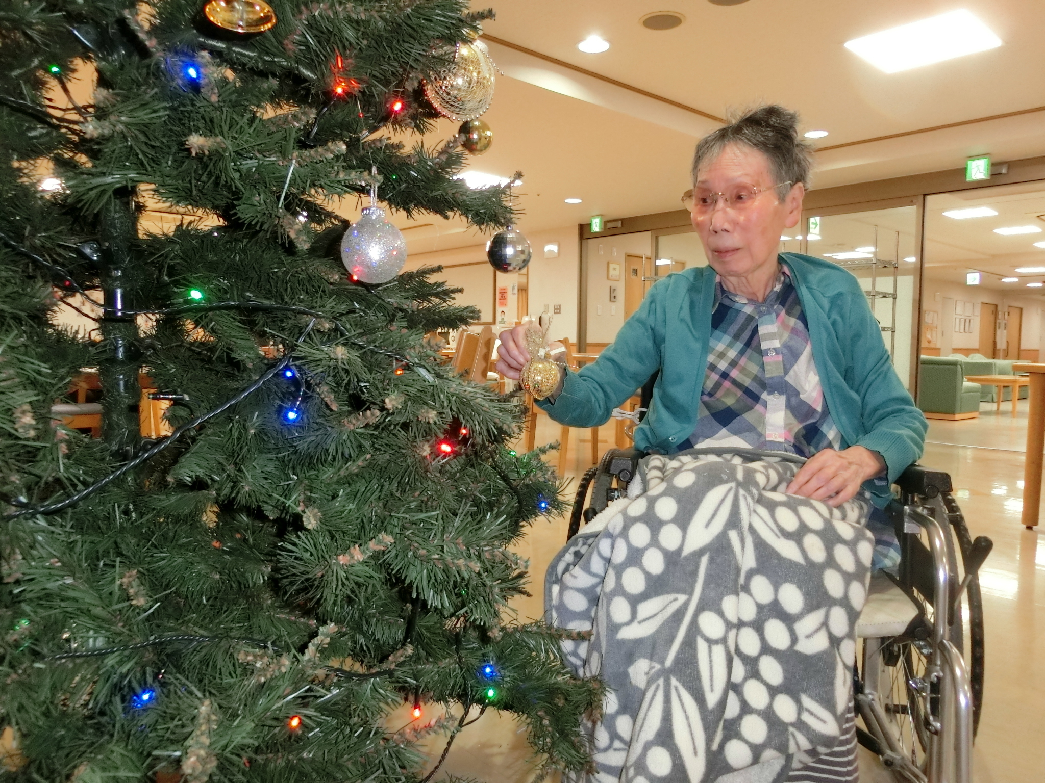 クリスマスツリー-3 ニチイホーム星ヶ丘