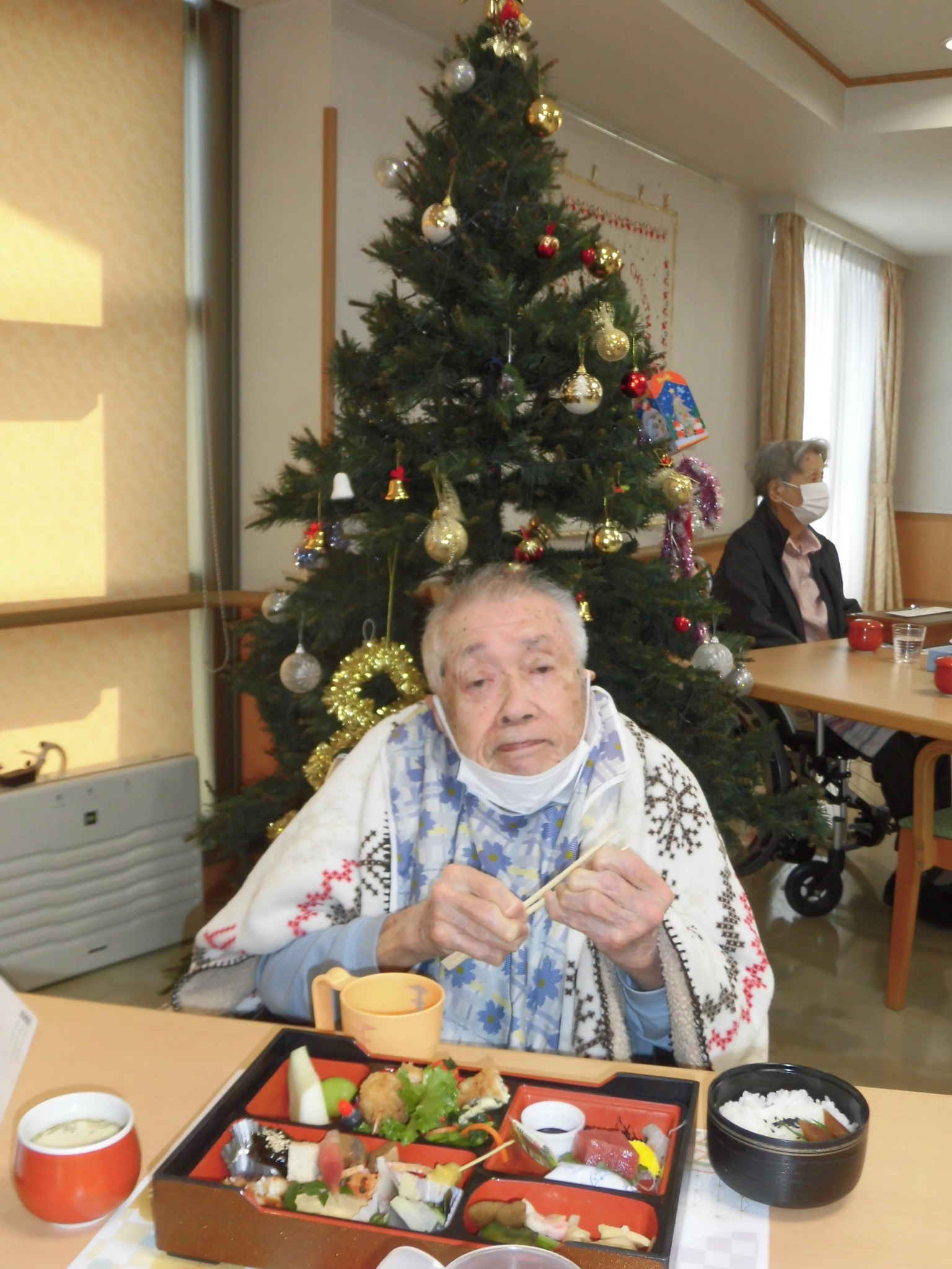 忘年会-1　ニチイホーム星ヶ丘