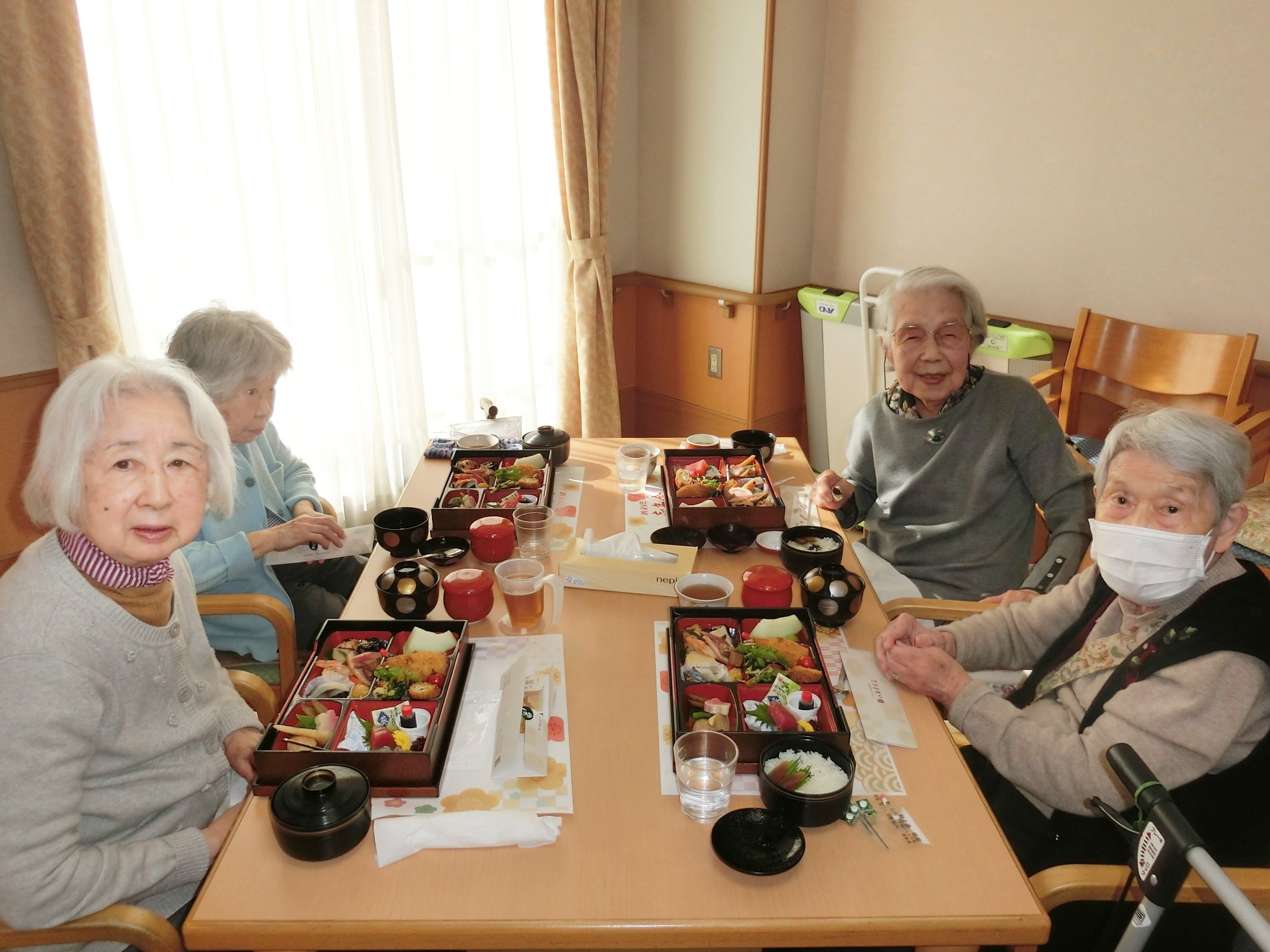 忘年会-3　ニチイホーム星ヶ丘