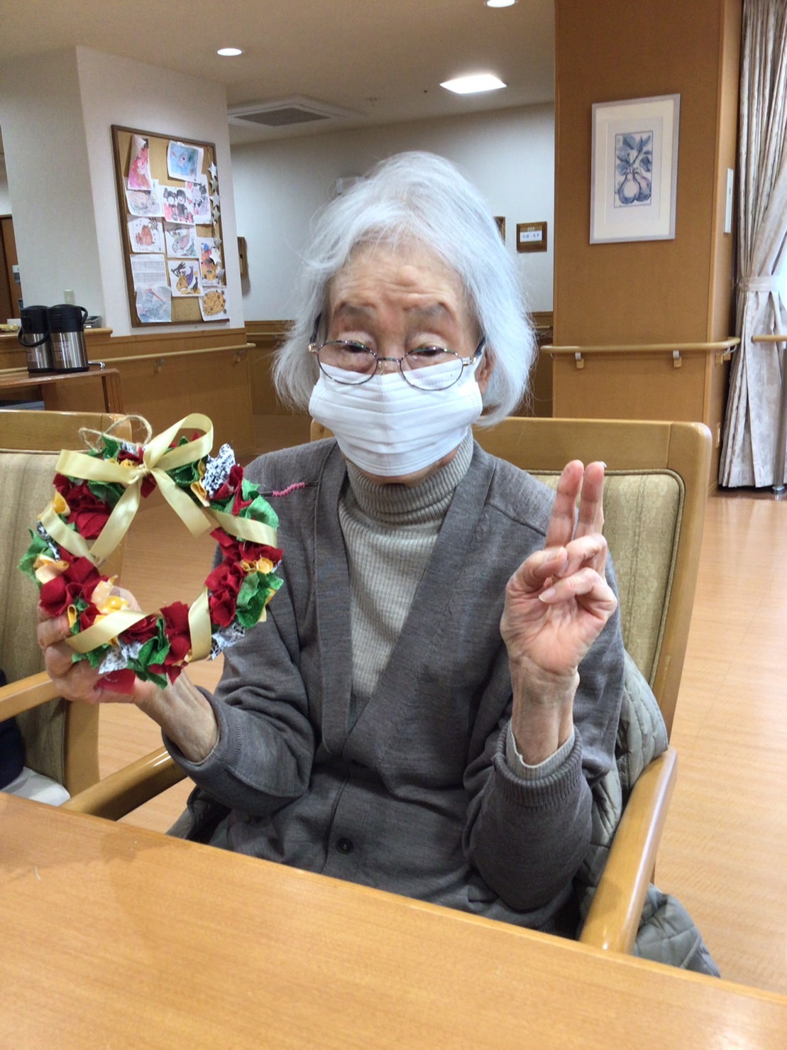 クリスマスリース作り-3　ニチイホーム板橋徳丸