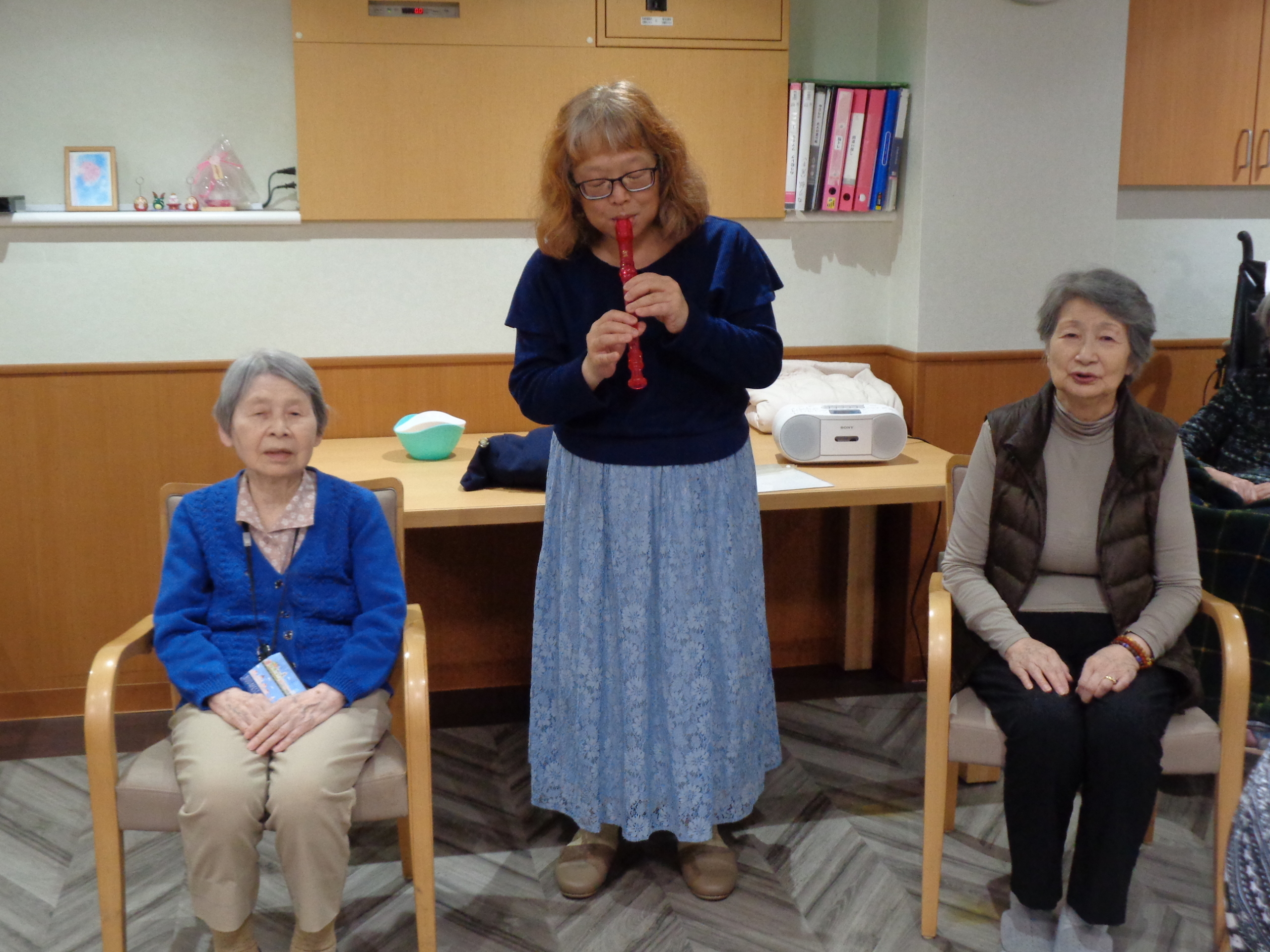 リトミックと誕生会-4　ニチイホーム自由が丘